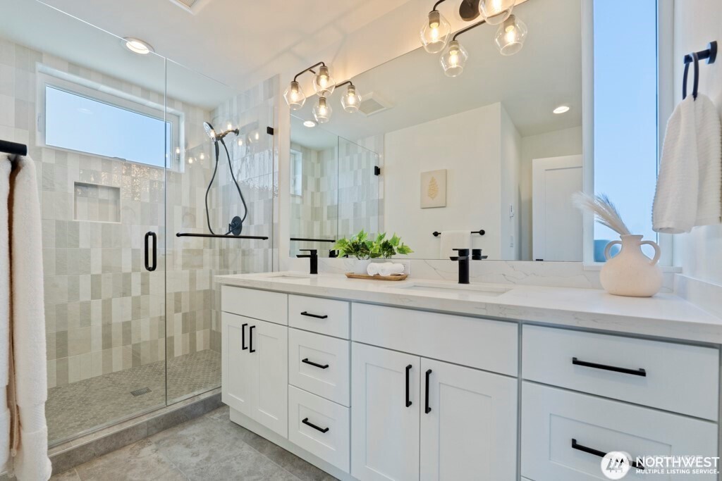 7741 15th Avenue NE Unit: A