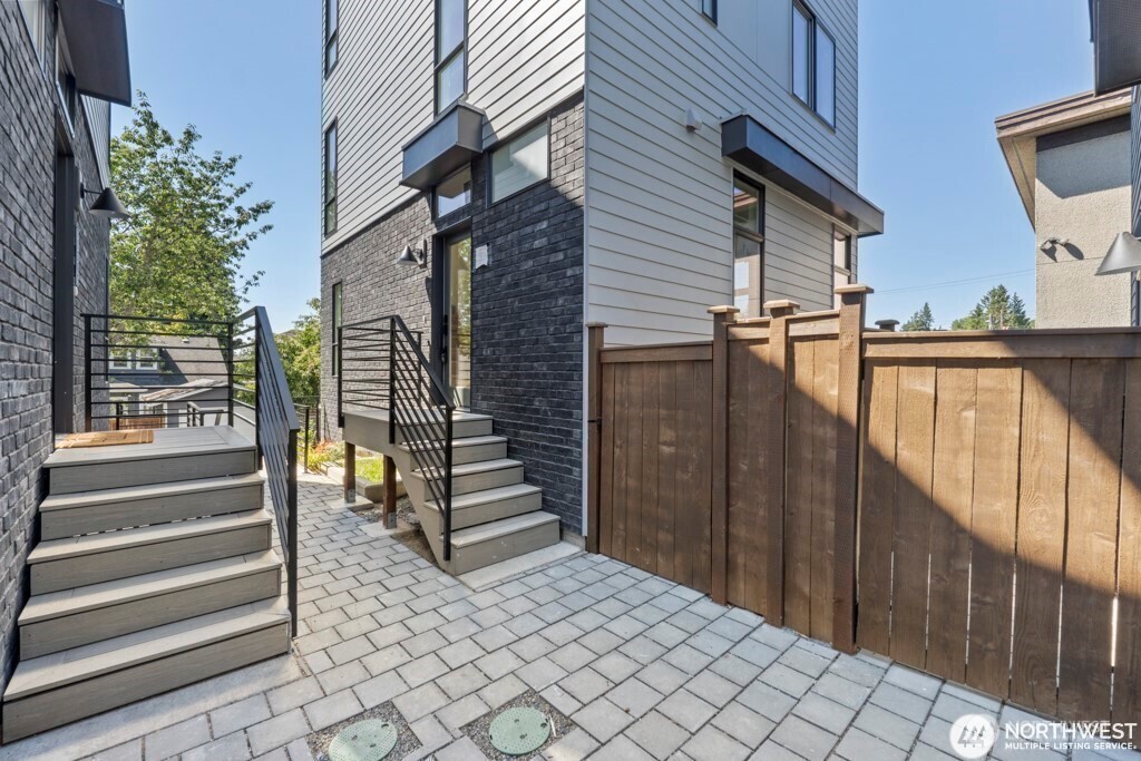 7741 15th Avenue NE Unit: A