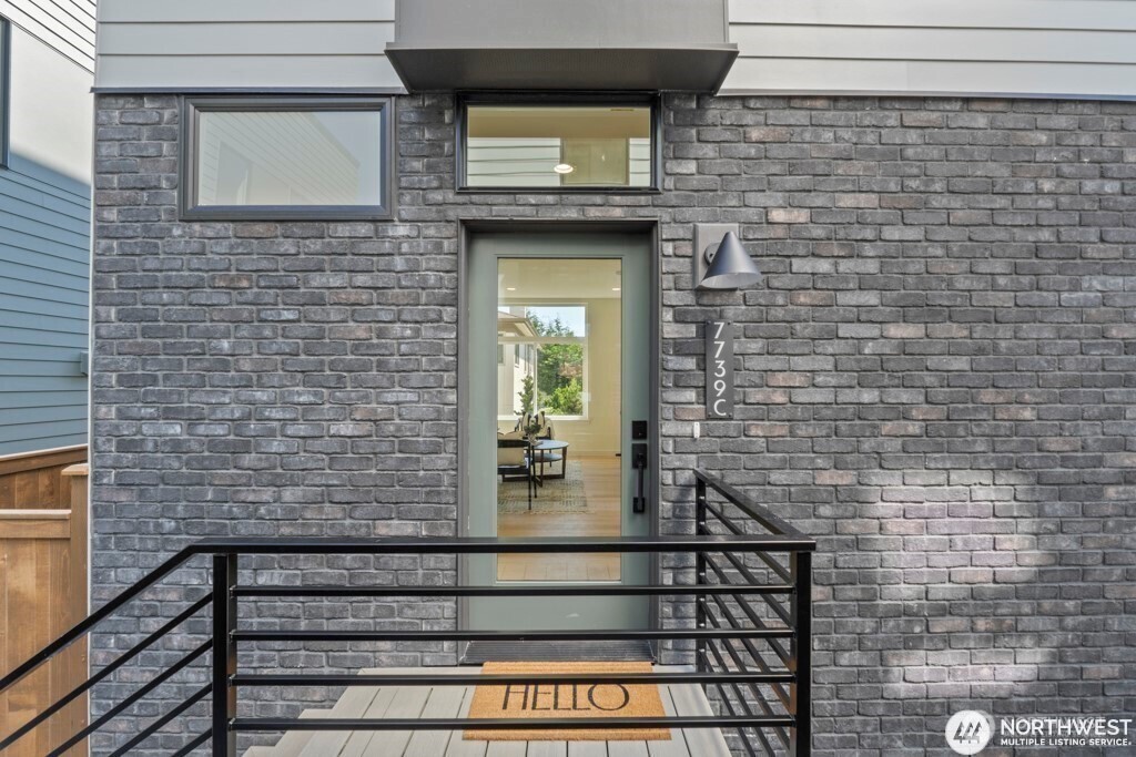 7741 15th Avenue NE Unit: A