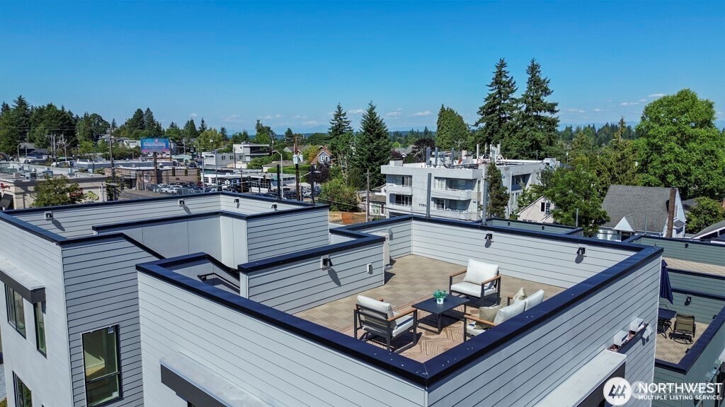 7741 15th Avenue NE Unit: A