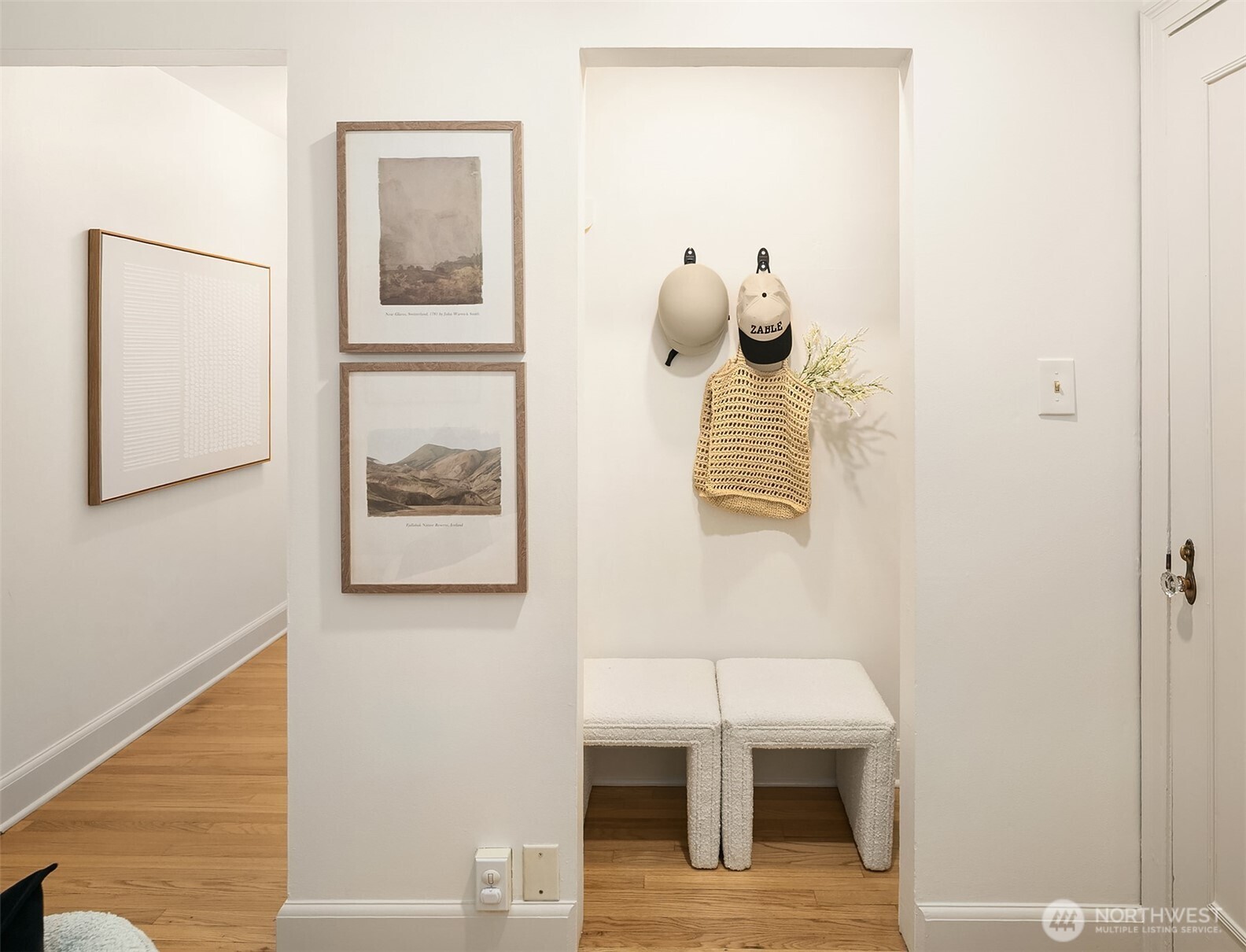 5810 Cowen Place NE Unit: 106