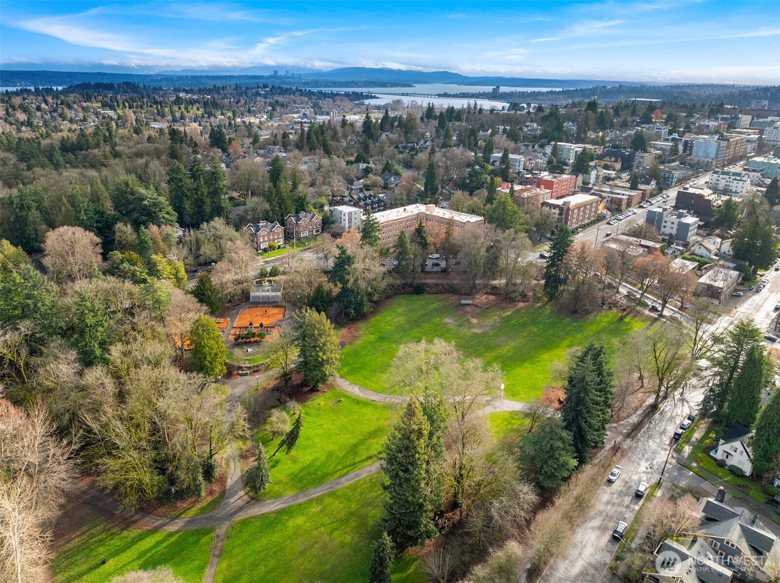 5810 Cowen Place NE Unit: 106