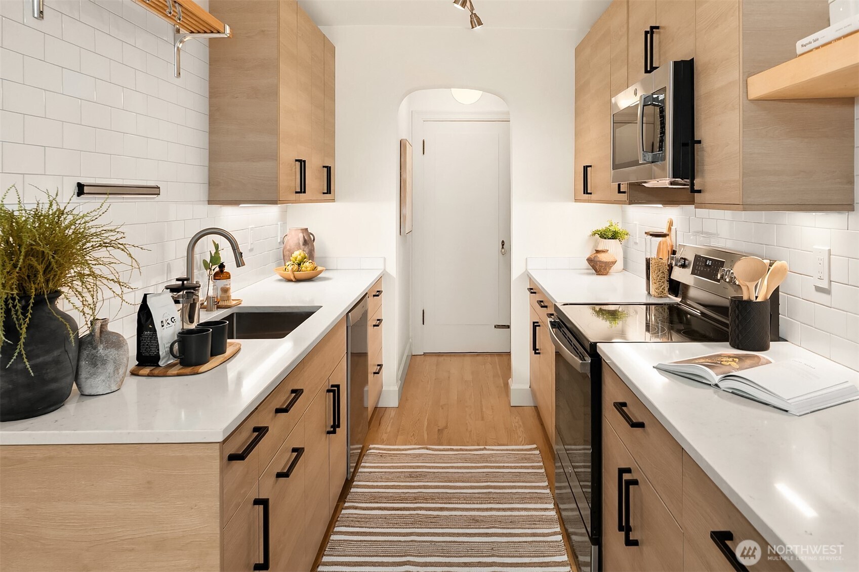 5810 Cowen Place NE Unit: 106