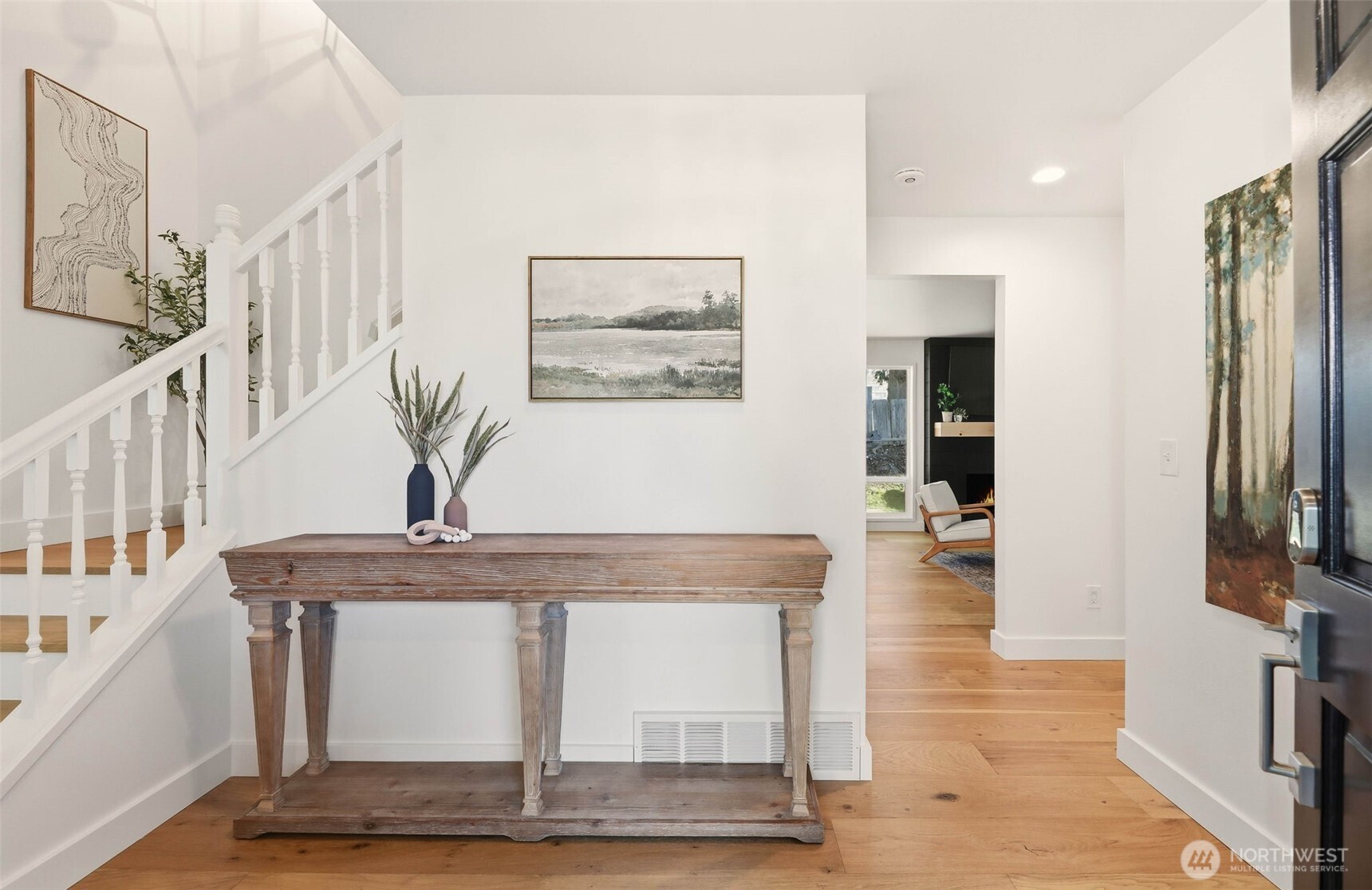 649 Washington Place SW