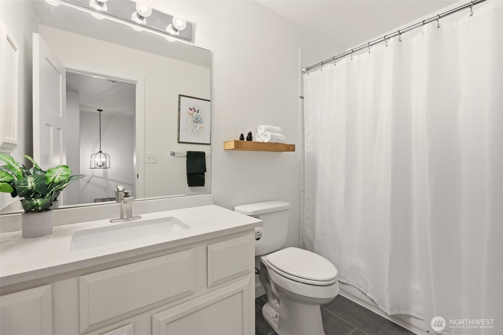 649 Washington Place SW