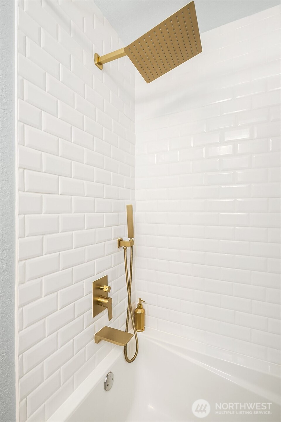 15000 Village Green Drive Unit: 22