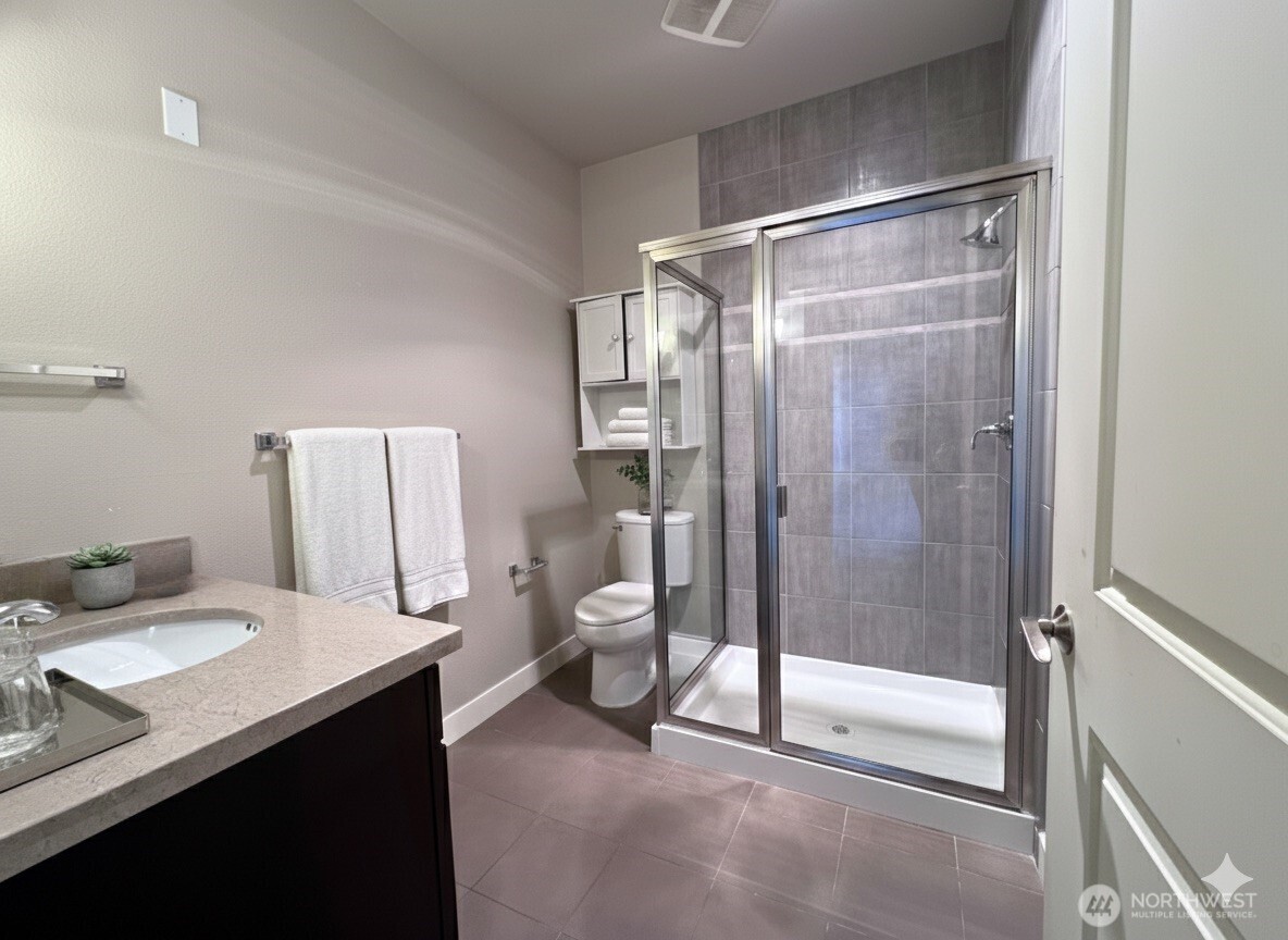 15700 116th Ave NE Unit: 204