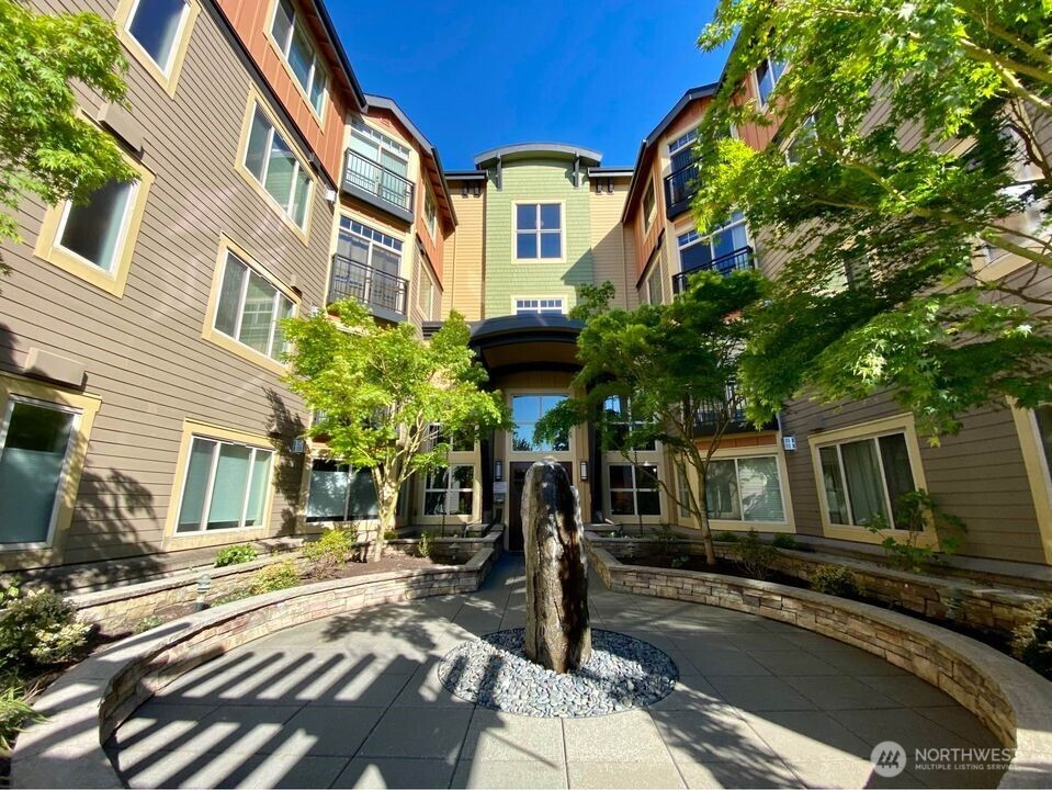 15700 116th Ave NE Unit: 204