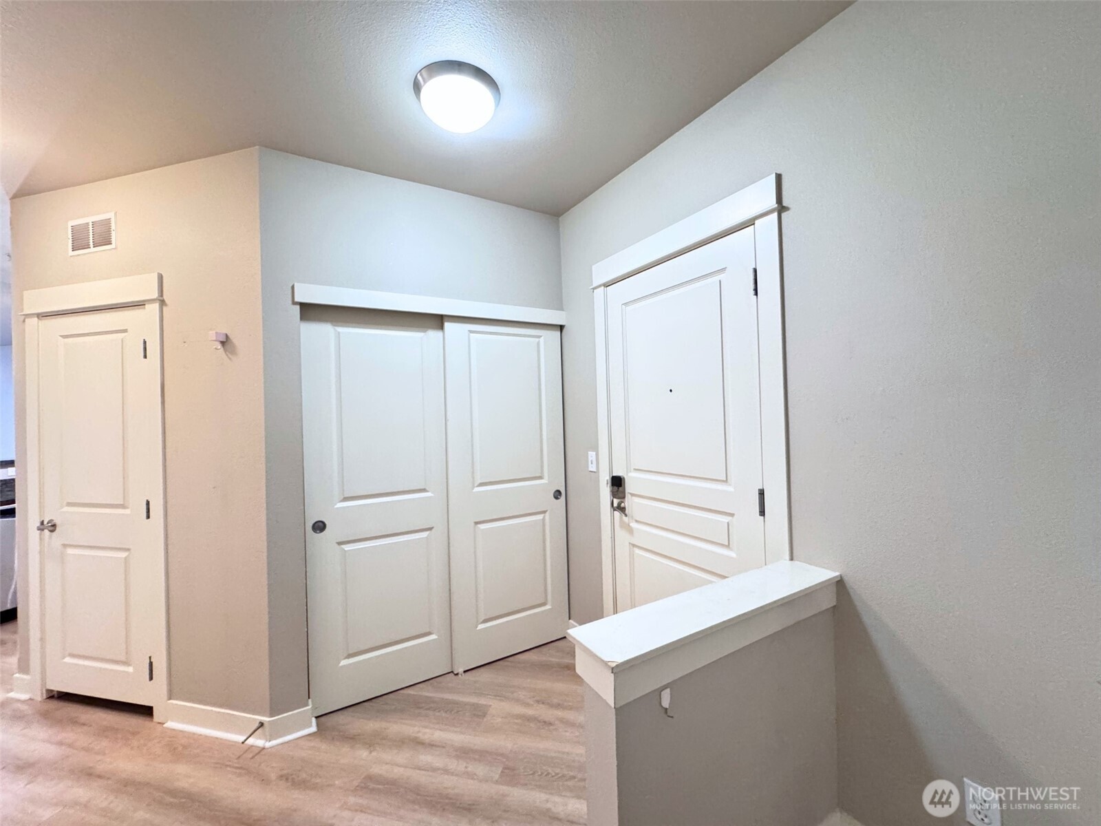 15700 116th Ave NE Unit: 204
