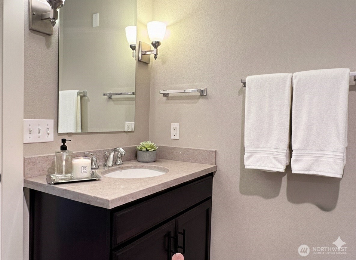 15700 116th Ave NE Unit: 204