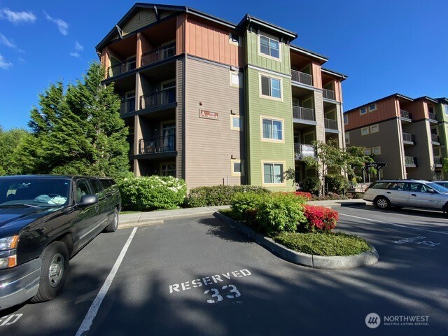 15700 116th Ave NE Unit: 204