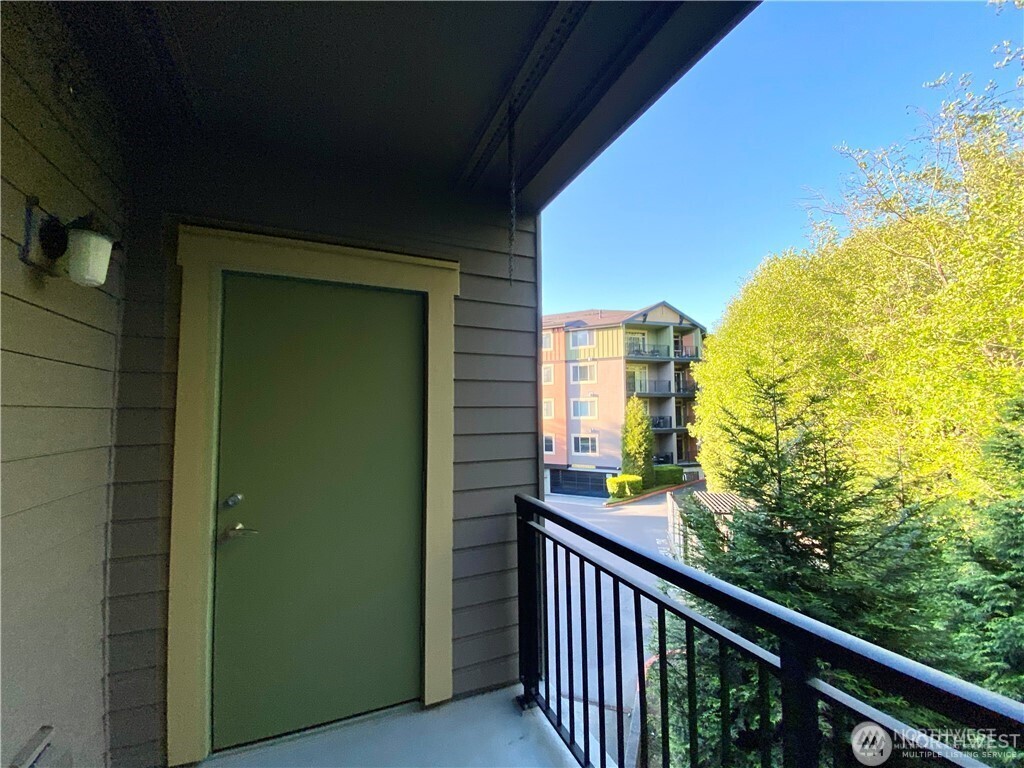15700 116th Ave NE Unit: 204