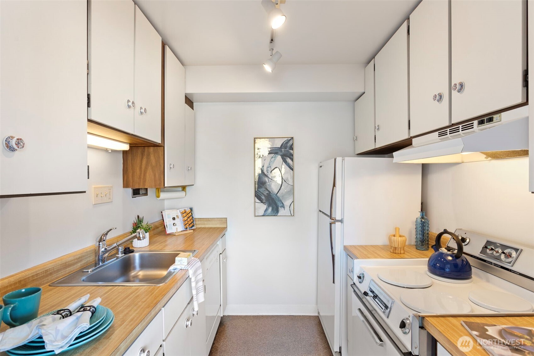 1221 Minor Avenue Unit: 808