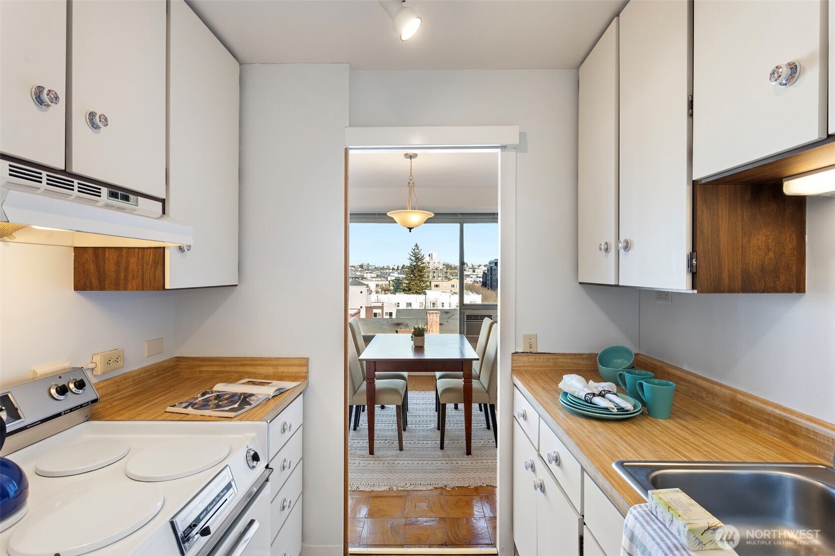 1221 Minor Avenue Unit: 808