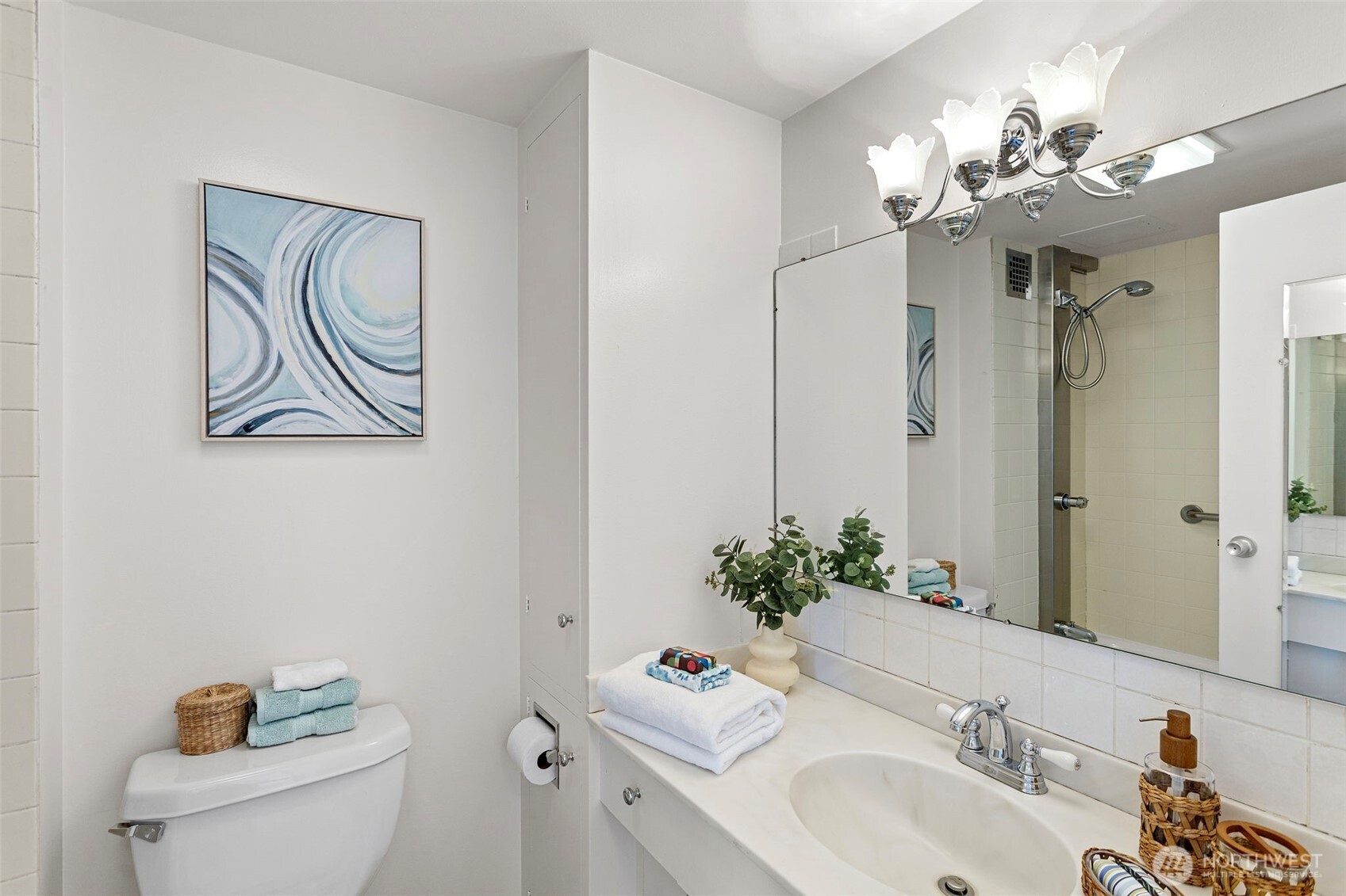 1221 Minor Avenue Unit: 808