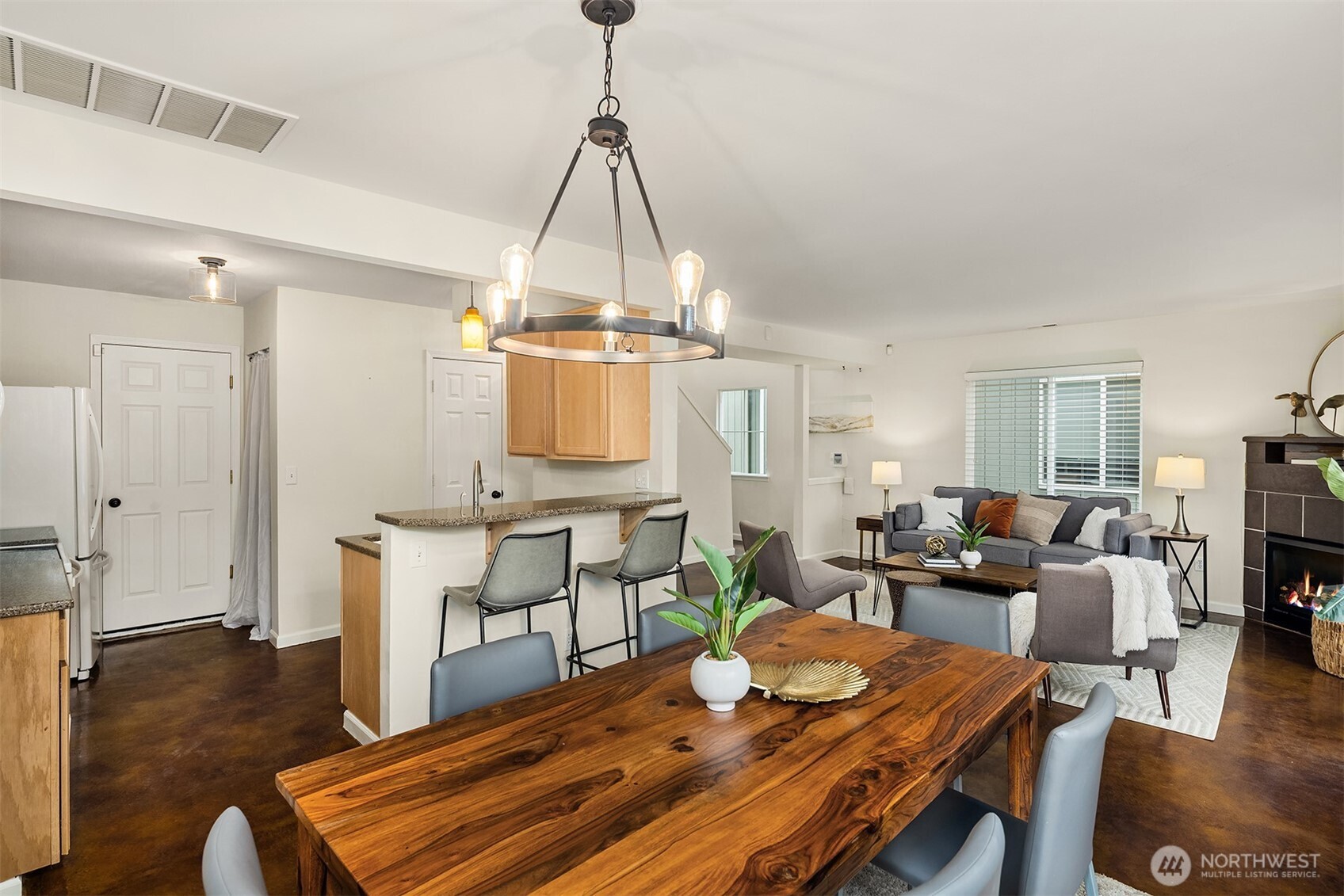 9253 Fremont Avenue N