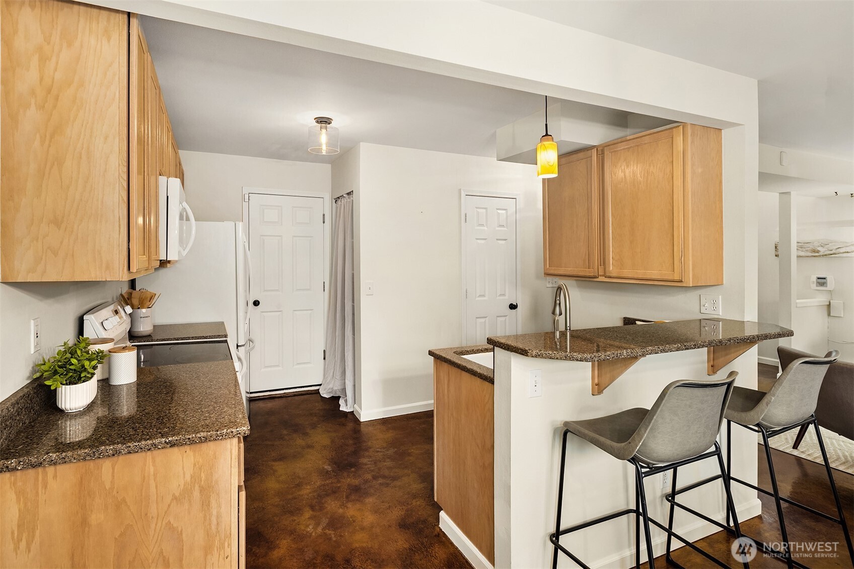 9253 Fremont Avenue N