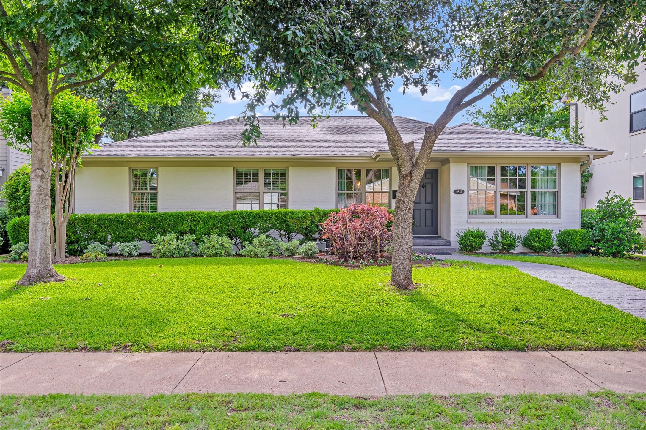 9841 Ontario Lane