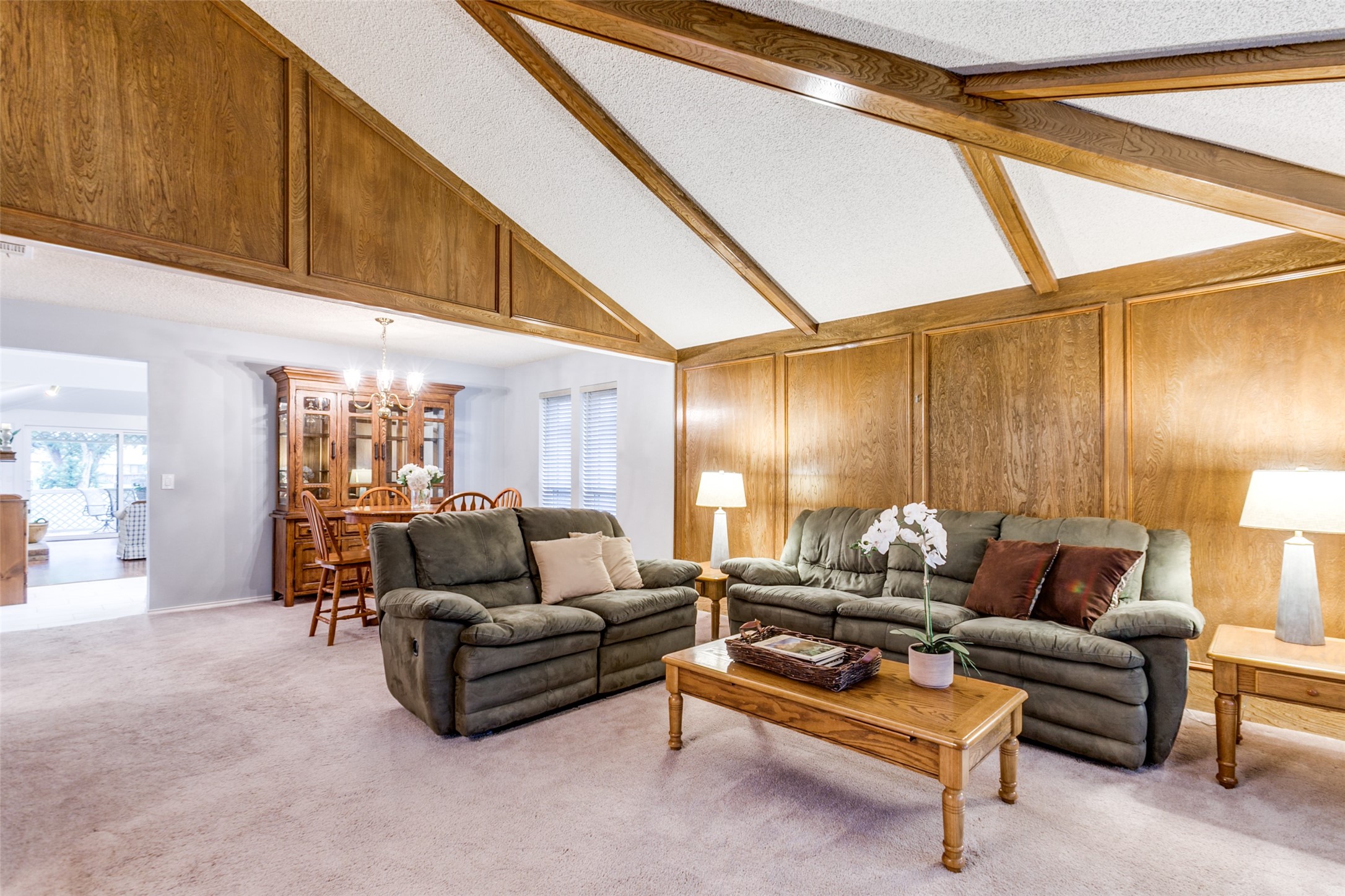 2710 Laurel Oaks Drive