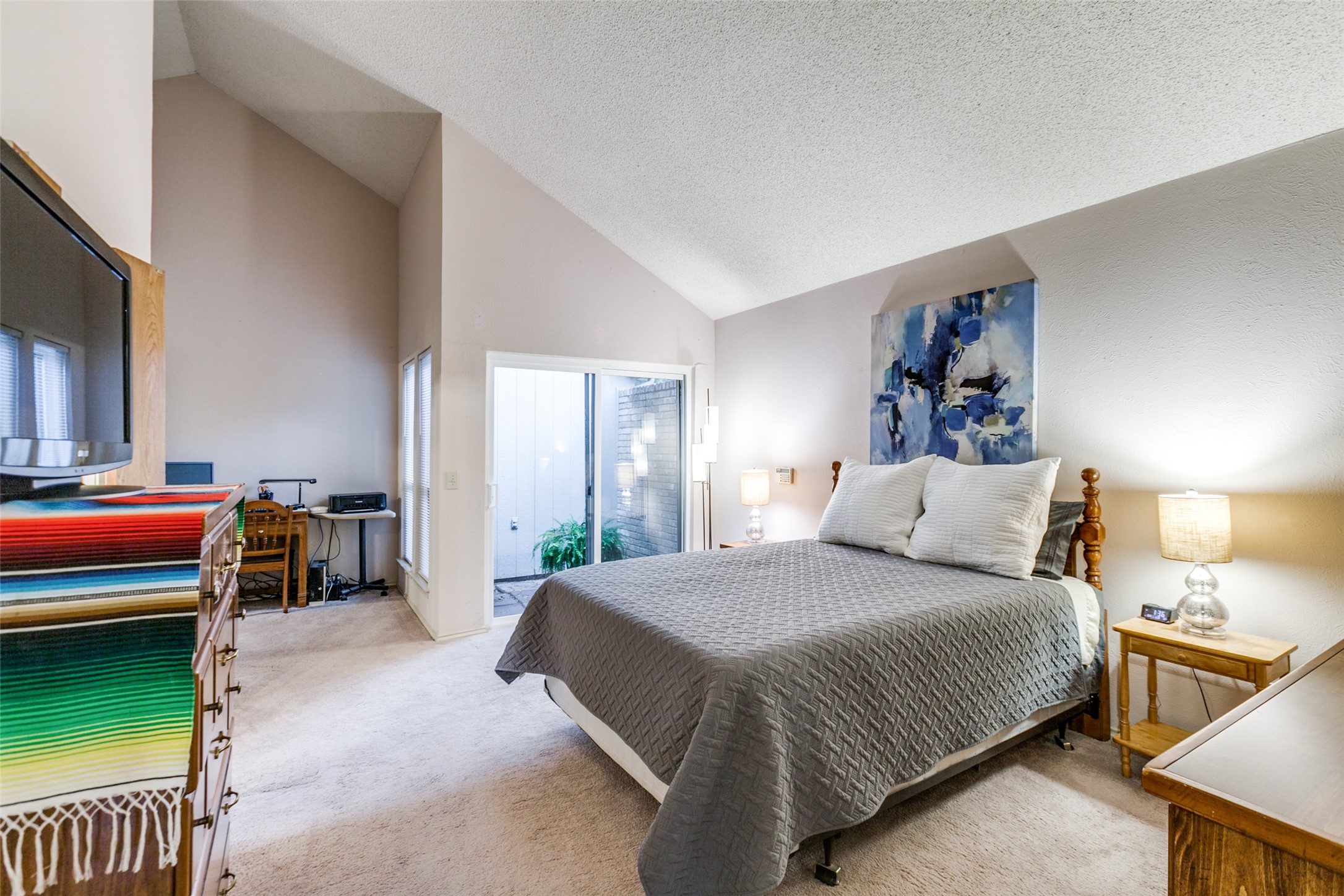 2710 Laurel Oaks Drive