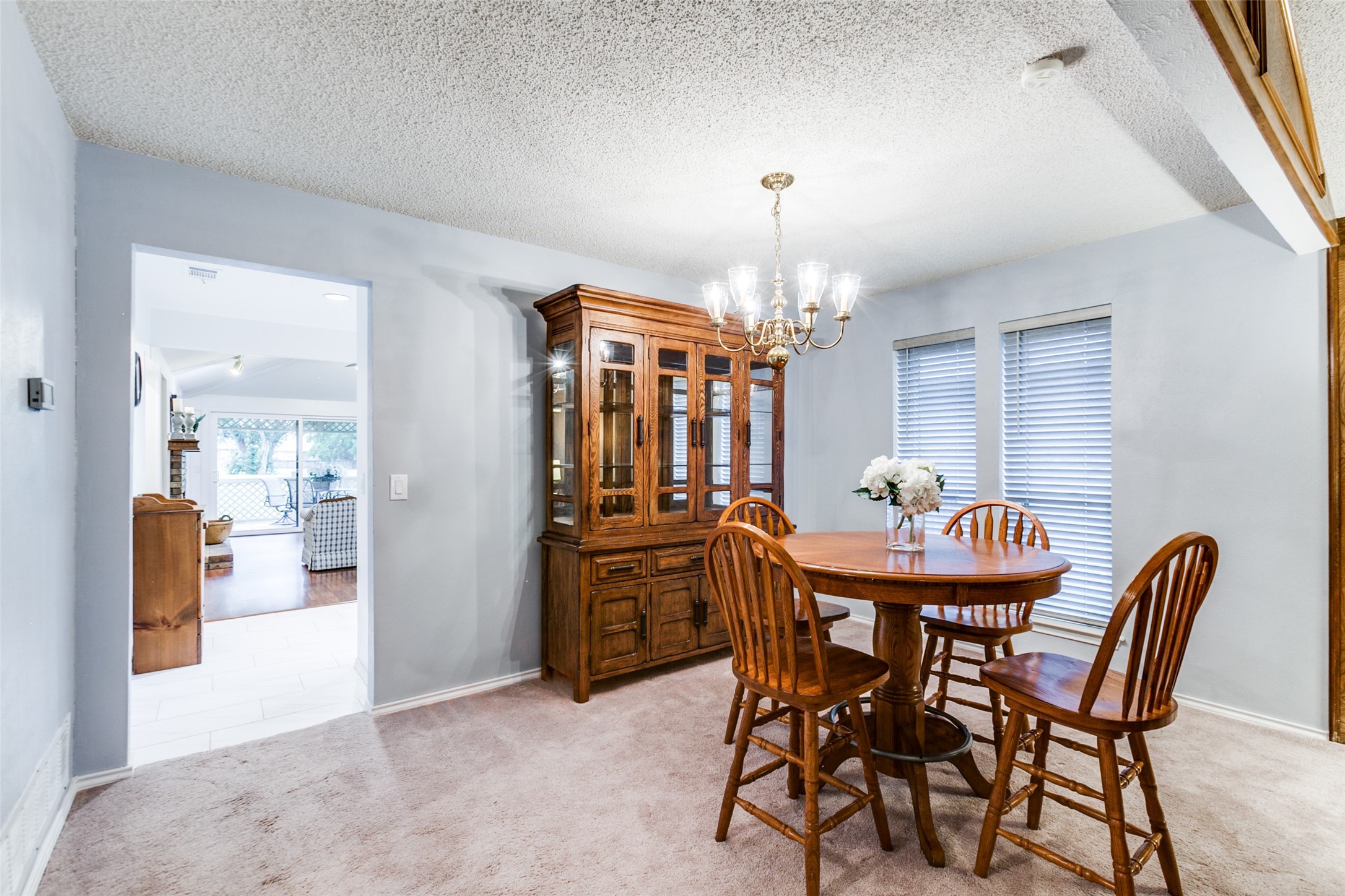 2710 Laurel Oaks Drive