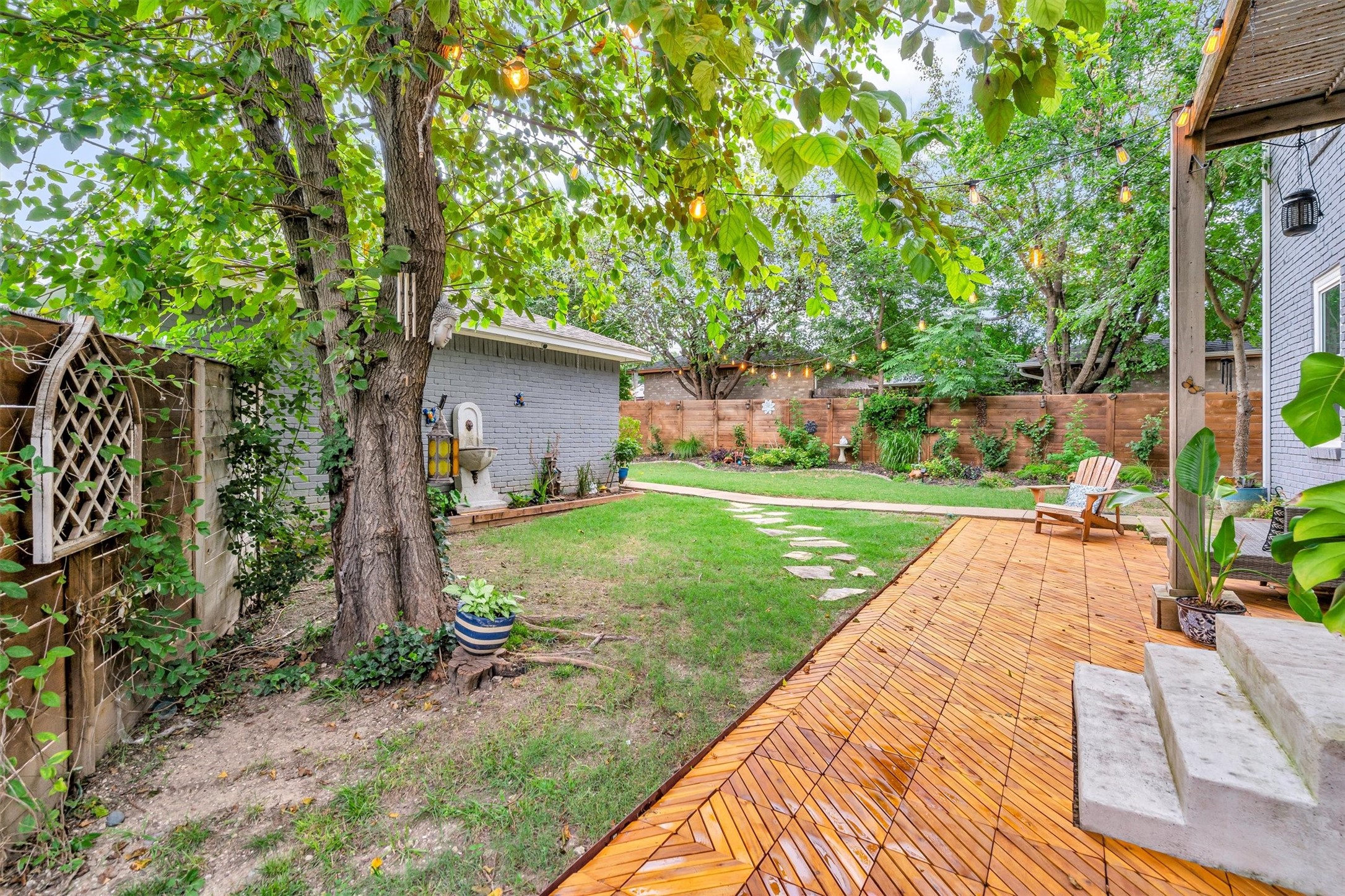 2719 W 12th Street