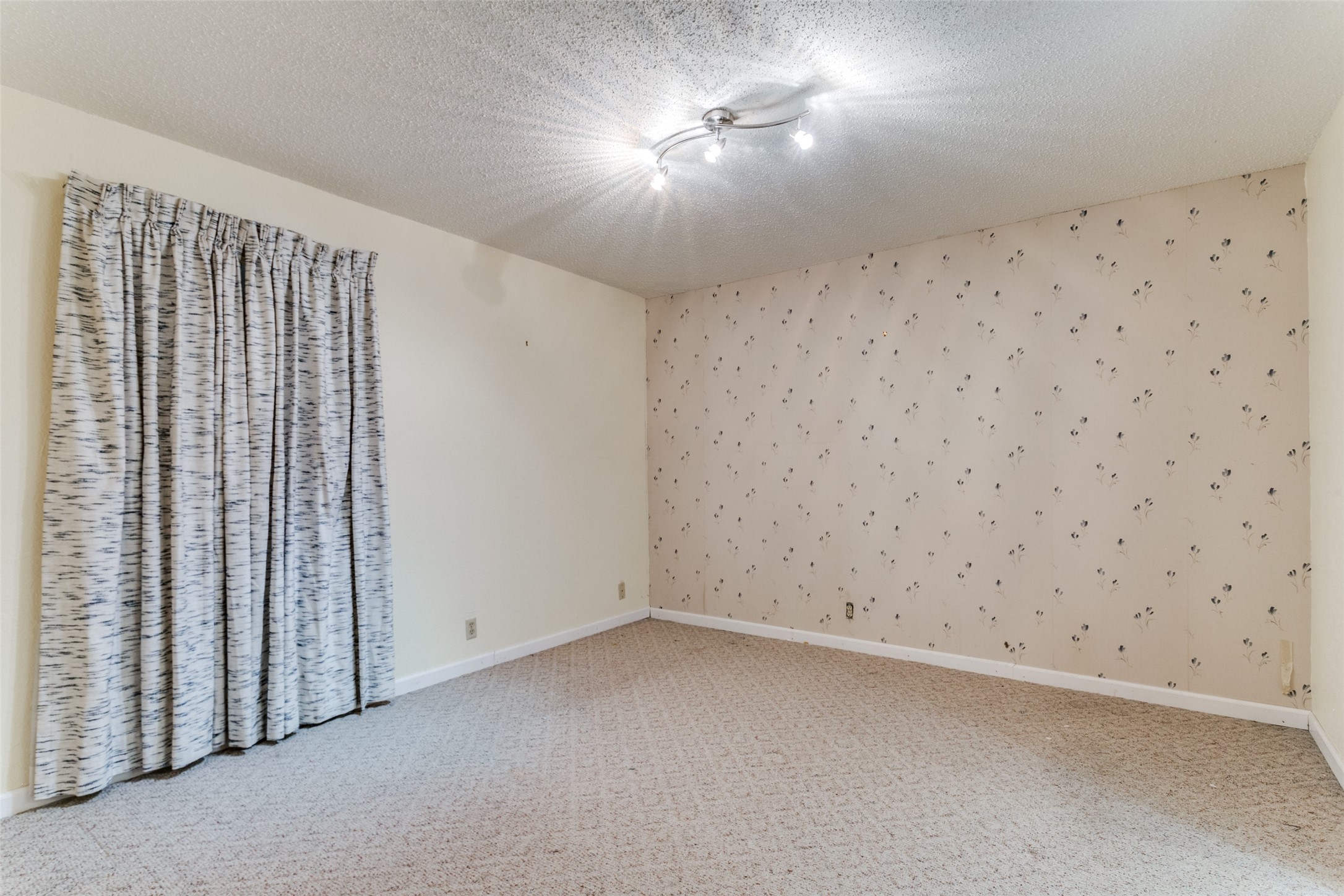 5303 Fleetwood Oaks Avenue 177