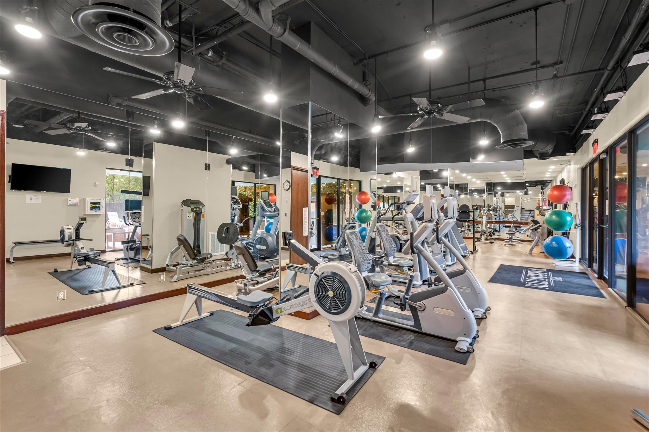 3831 Turtle Creek Boulevard 8A