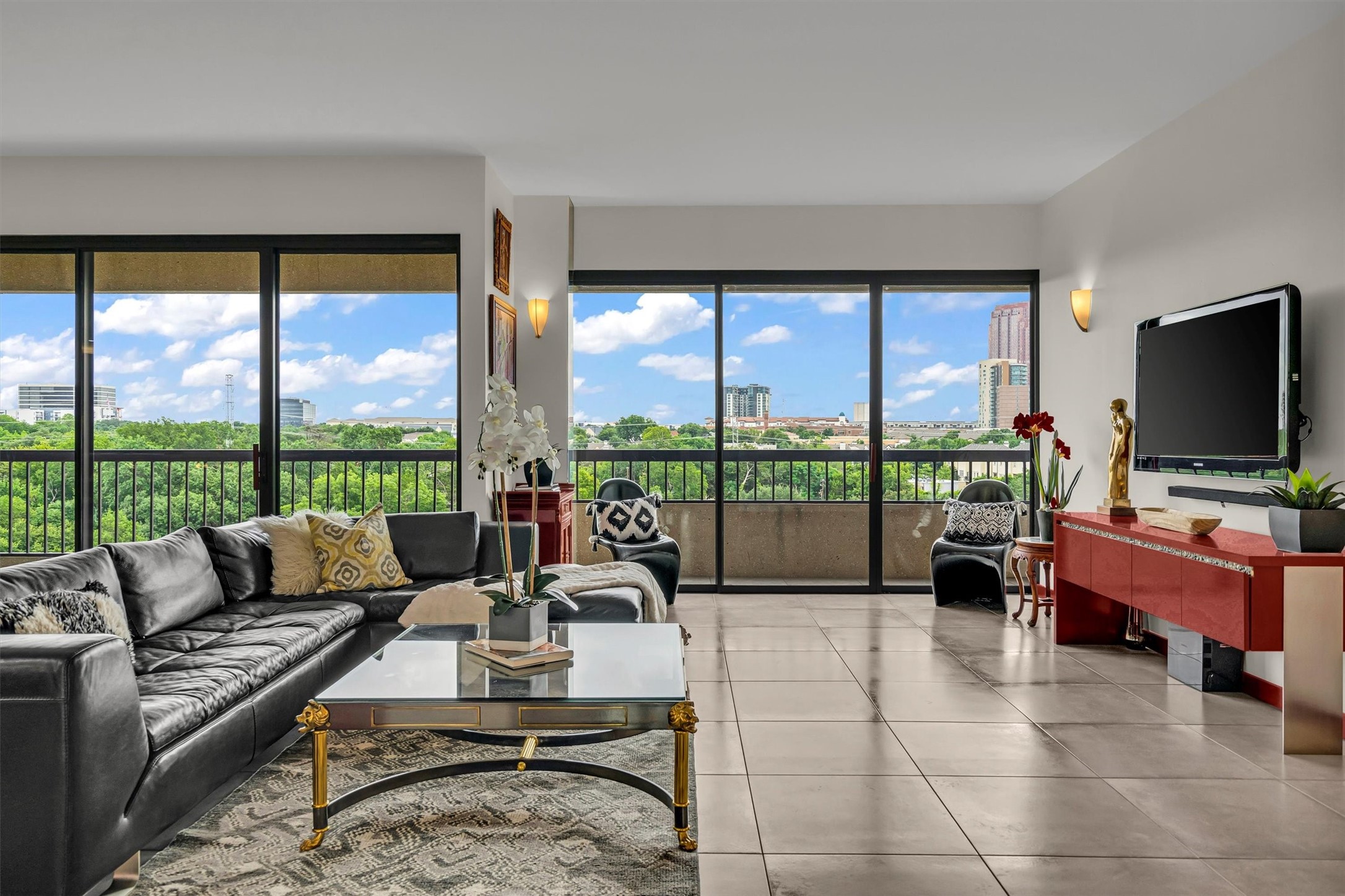 3831 Turtle Creek Boulevard 8A