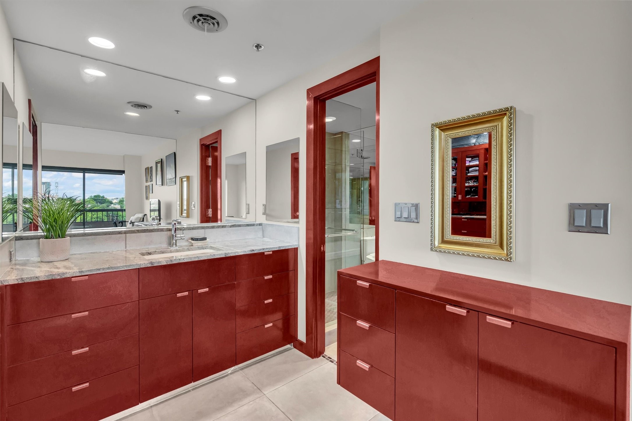 3831 Turtle Creek Boulevard 8A