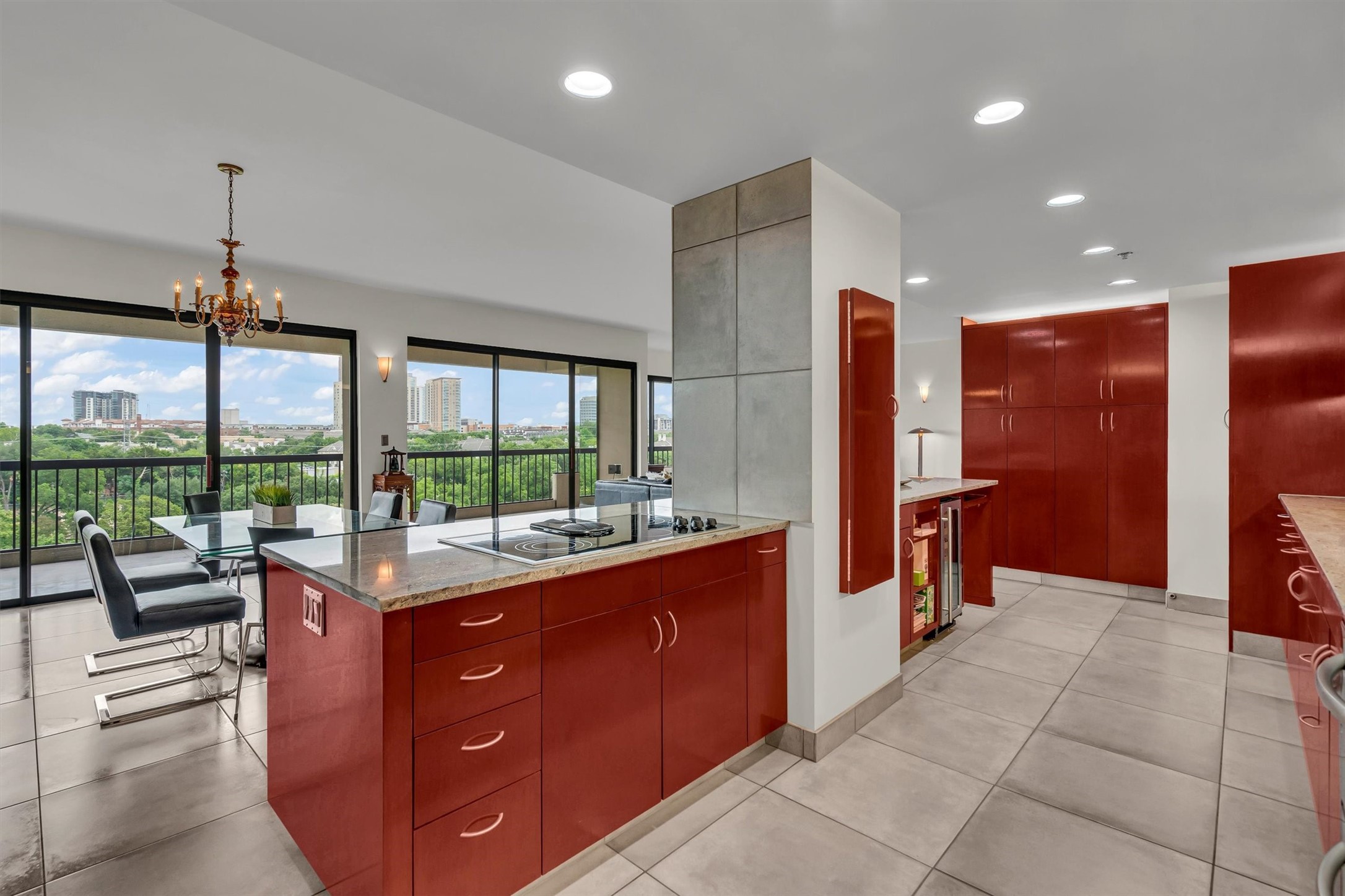 3831 Turtle Creek Boulevard 8A