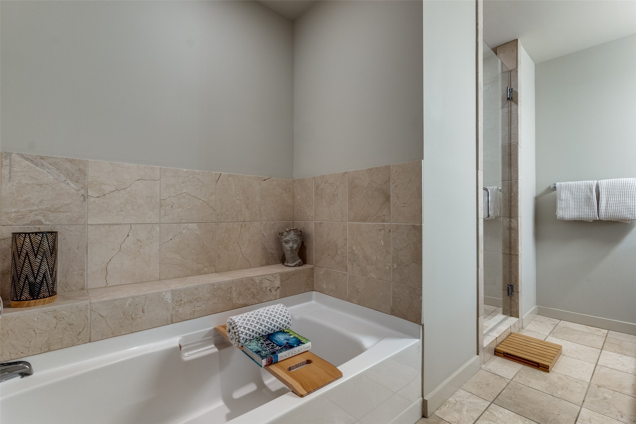 1200 Main Street 1704