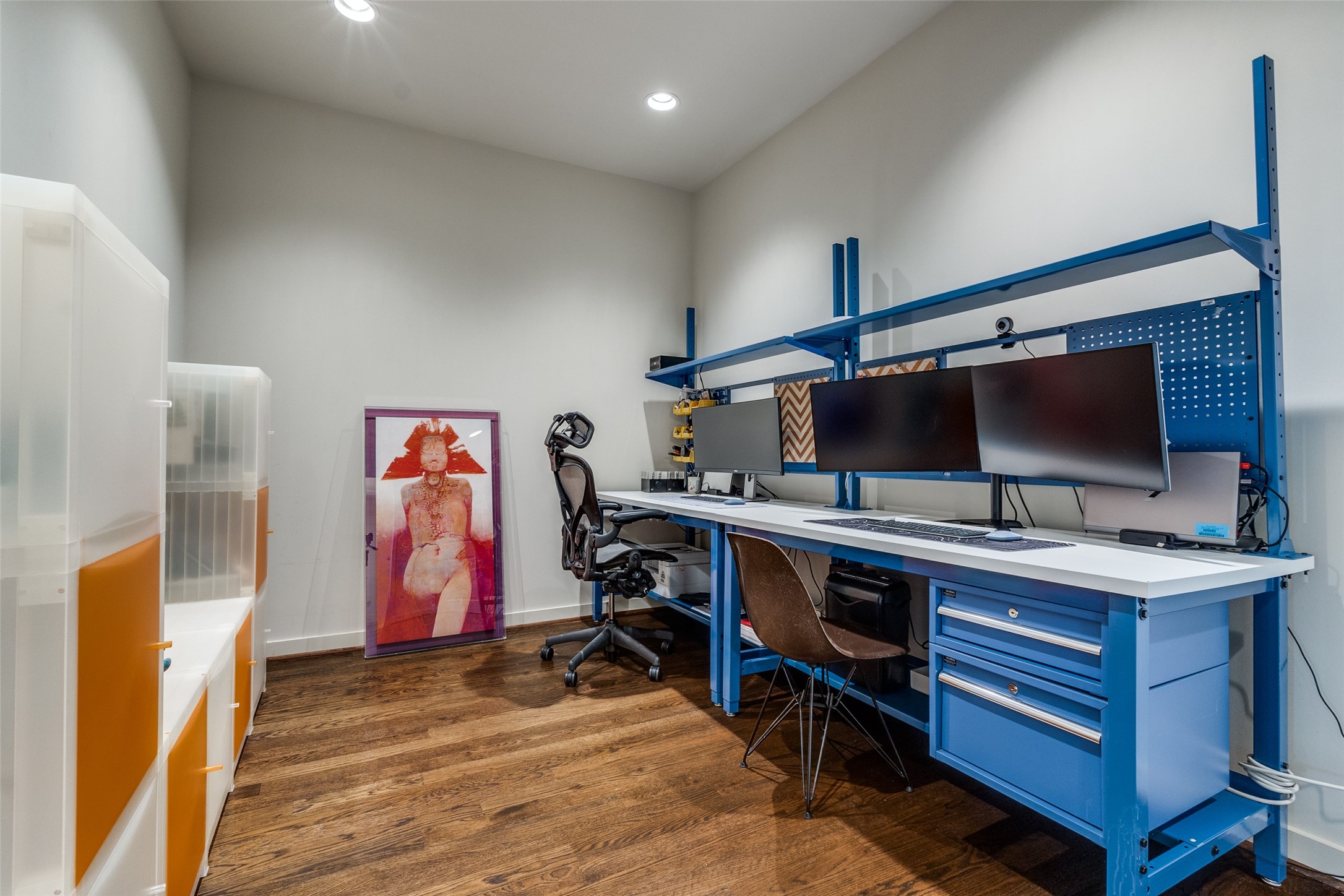 1200 Main Street 1704