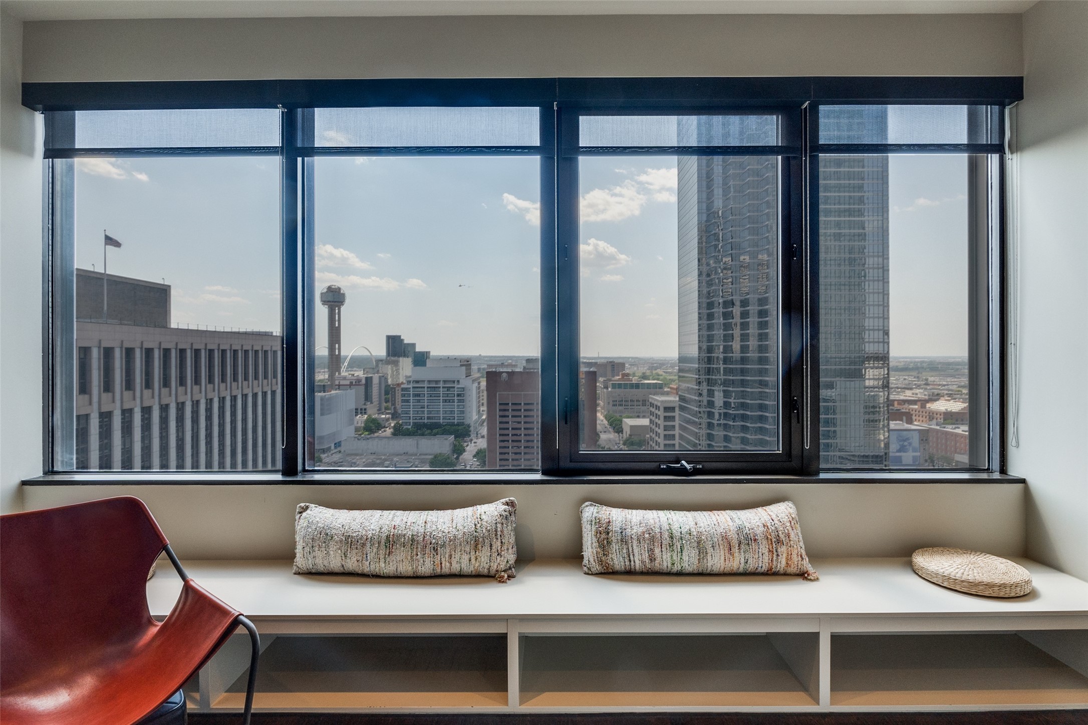 1200 Main Street 1704