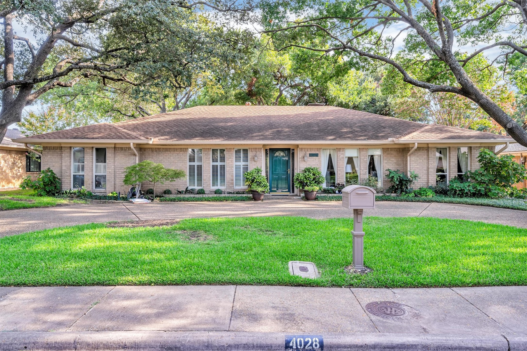 4028 Candlenut Lane