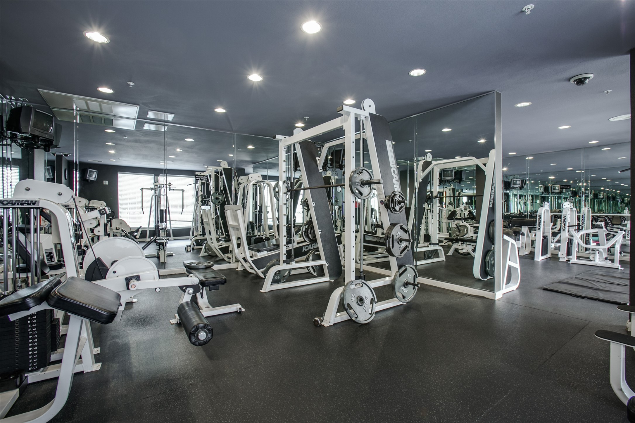 3225 Turtle Creek Boulevard 838