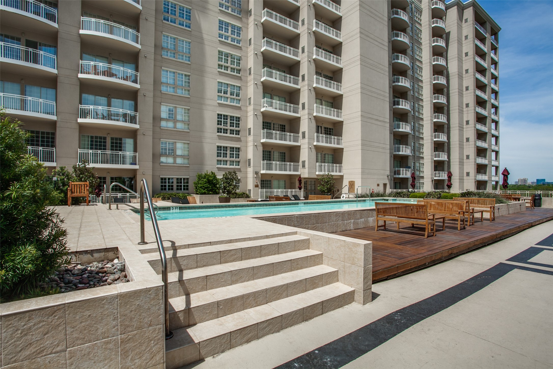 3225 Turtle Creek Boulevard 838