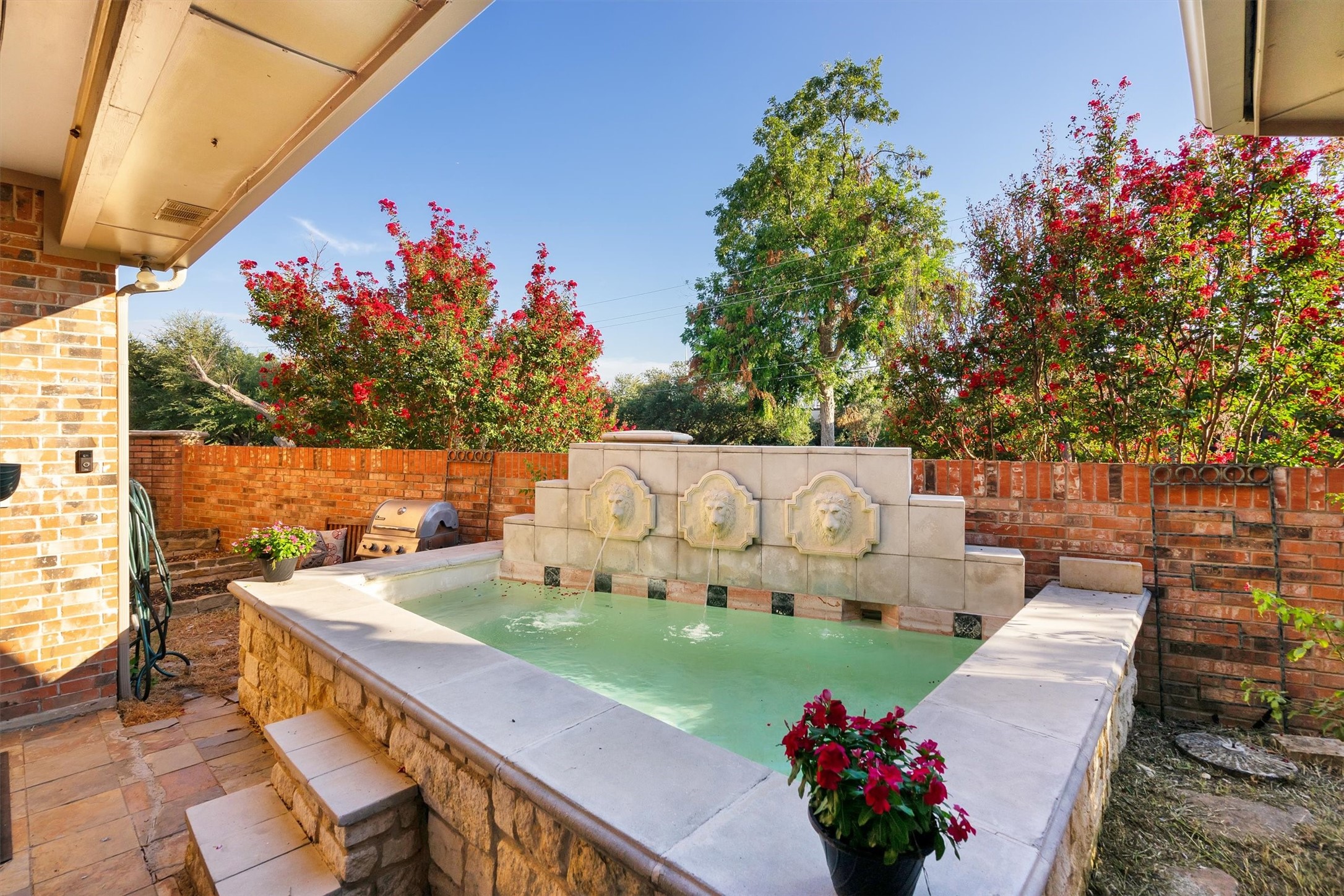 8607 Royalbrook Court