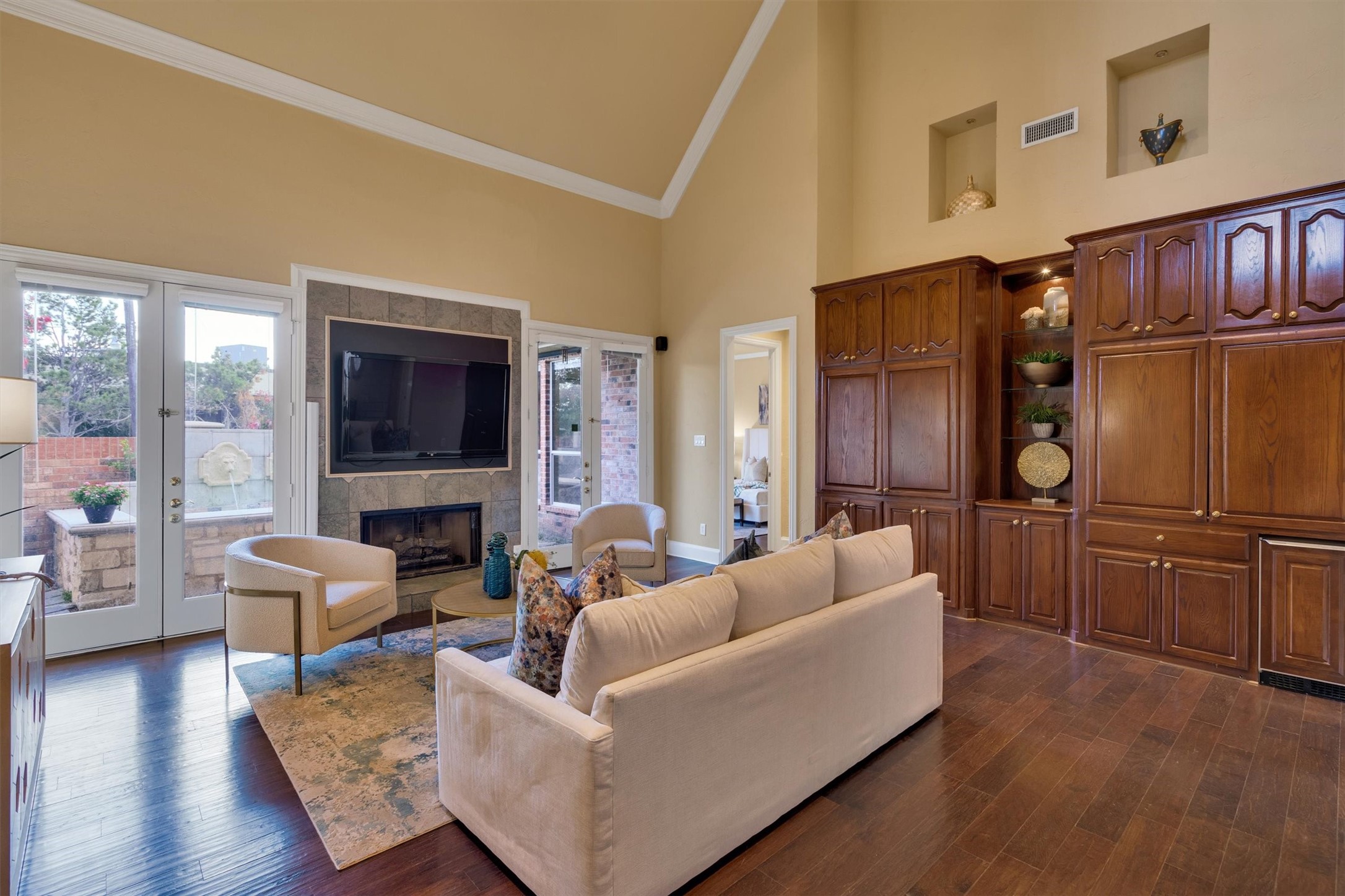 8607 Royalbrook Court