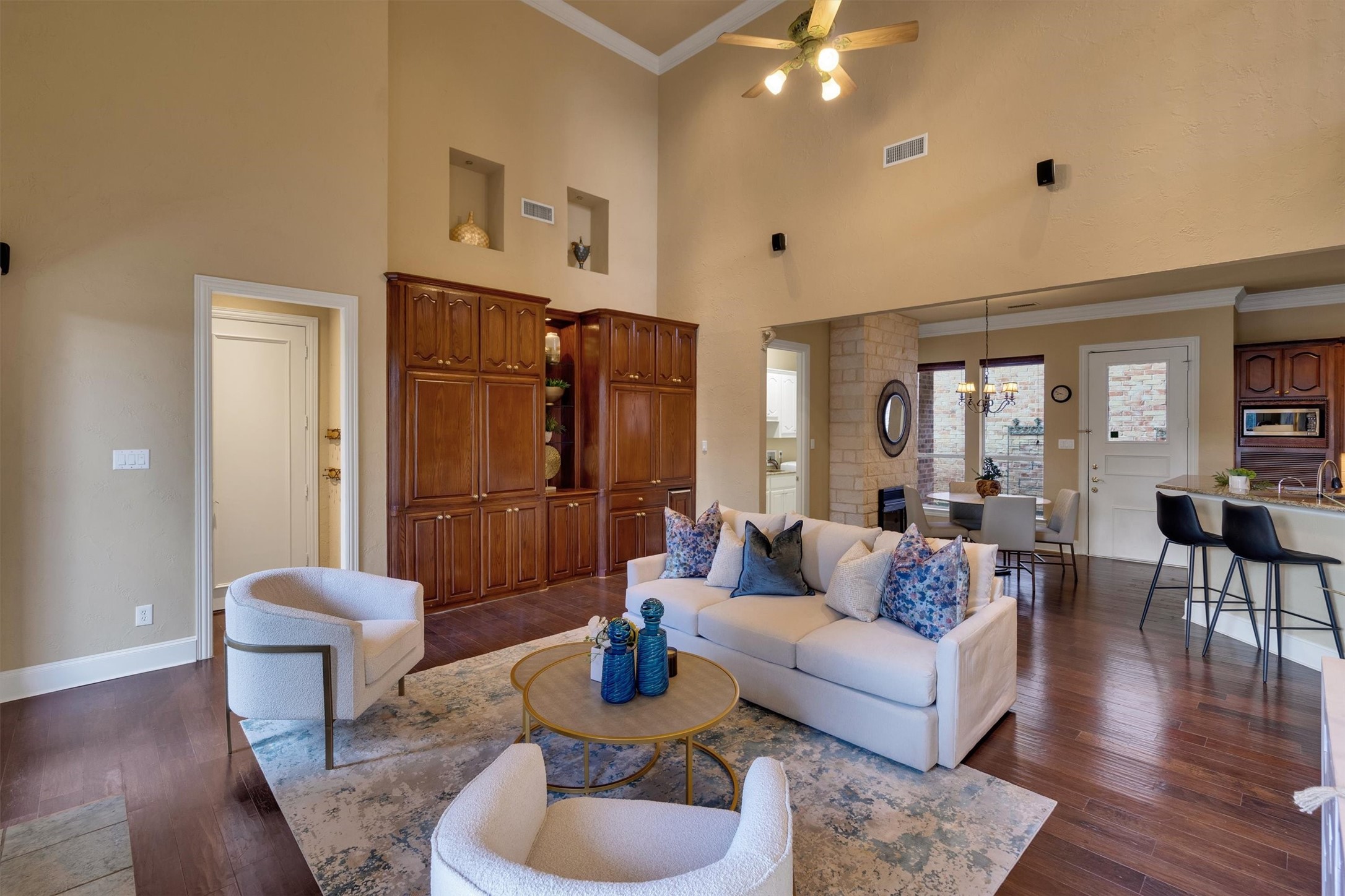 8607 Royalbrook Court