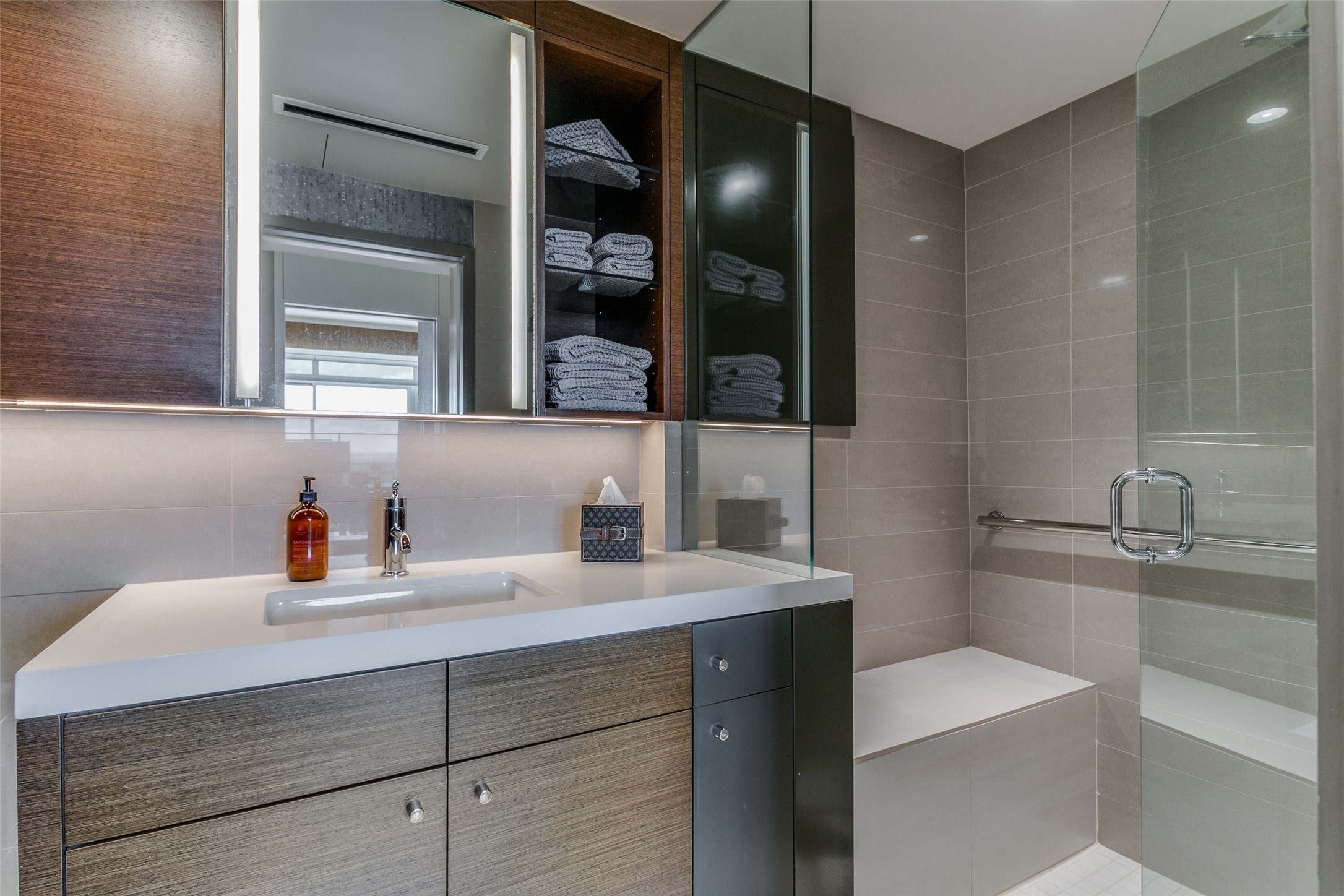 6211 W Northwest Highway 2607