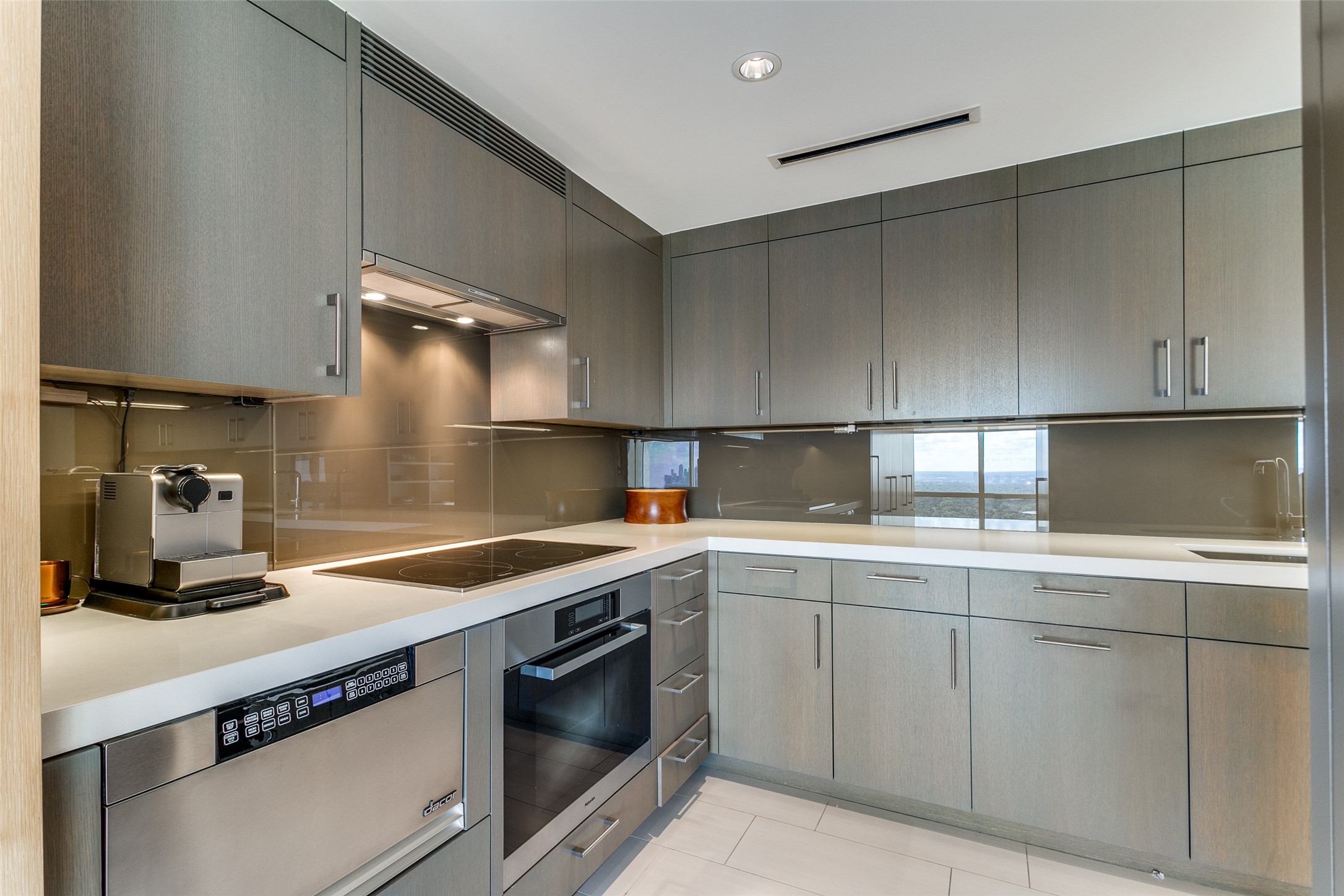 6211 W Northwest Highway 2607