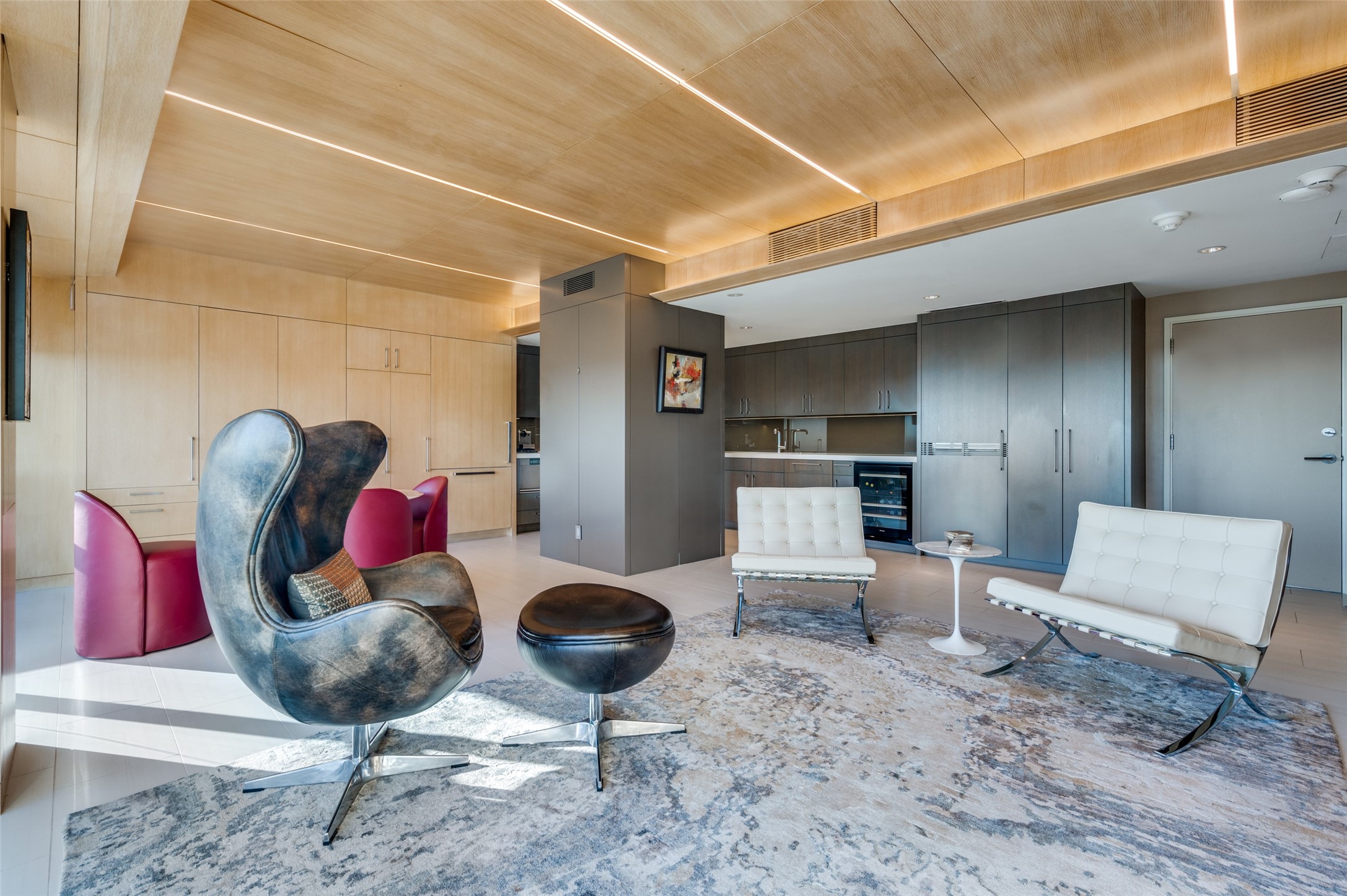 6211 W Northwest Highway 2607