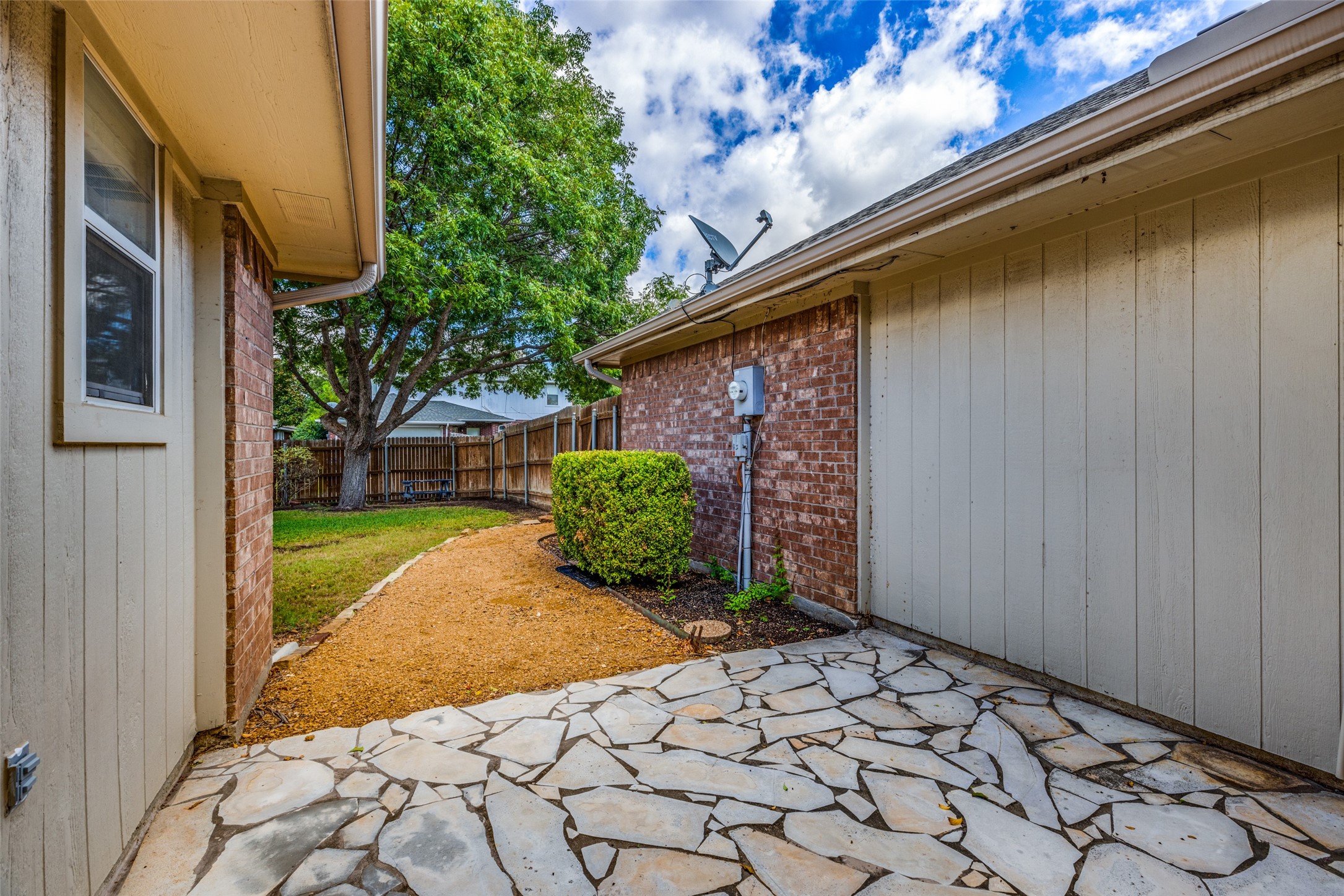 4104 Honeysuckle Drive