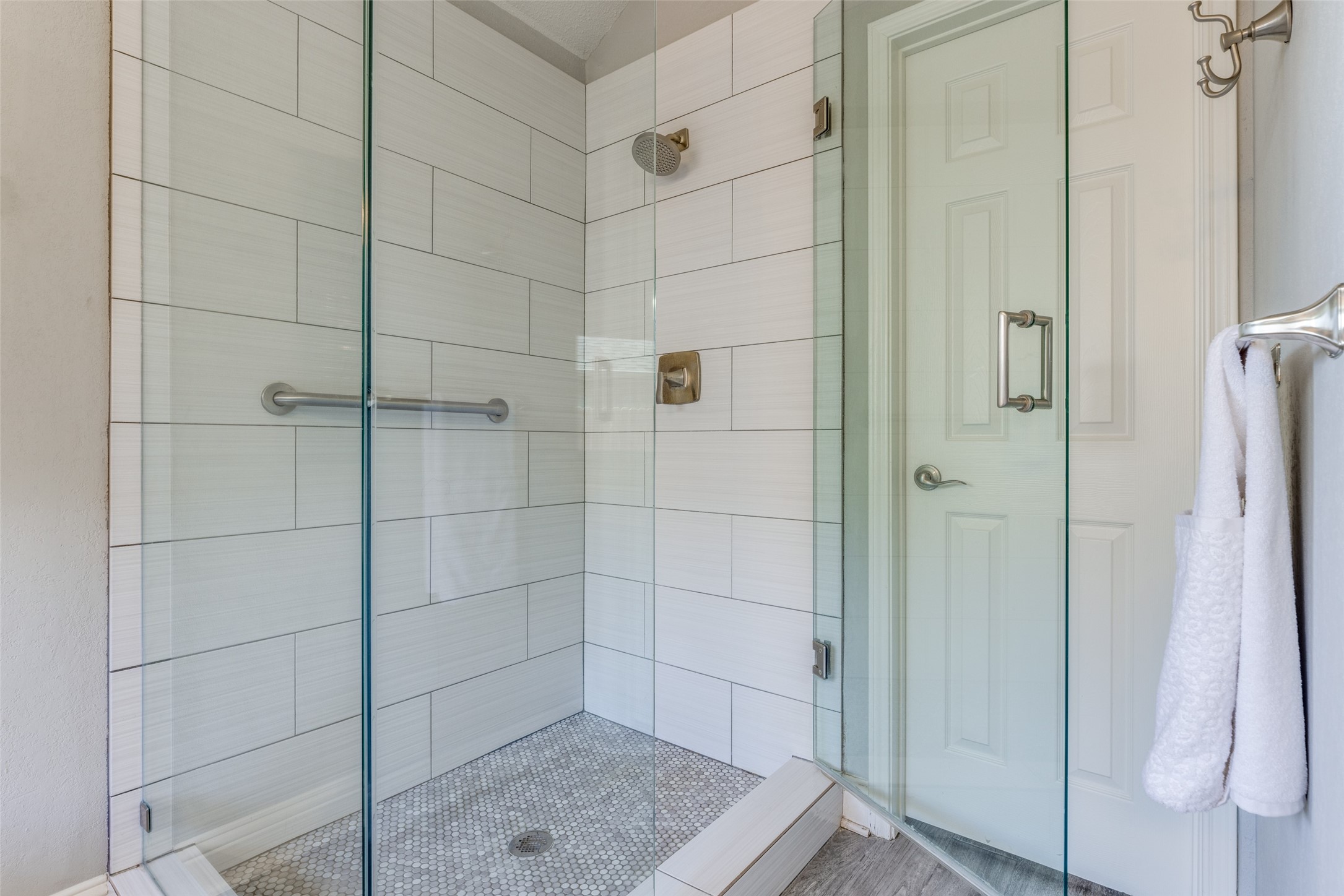 4104 Honeysuckle Drive