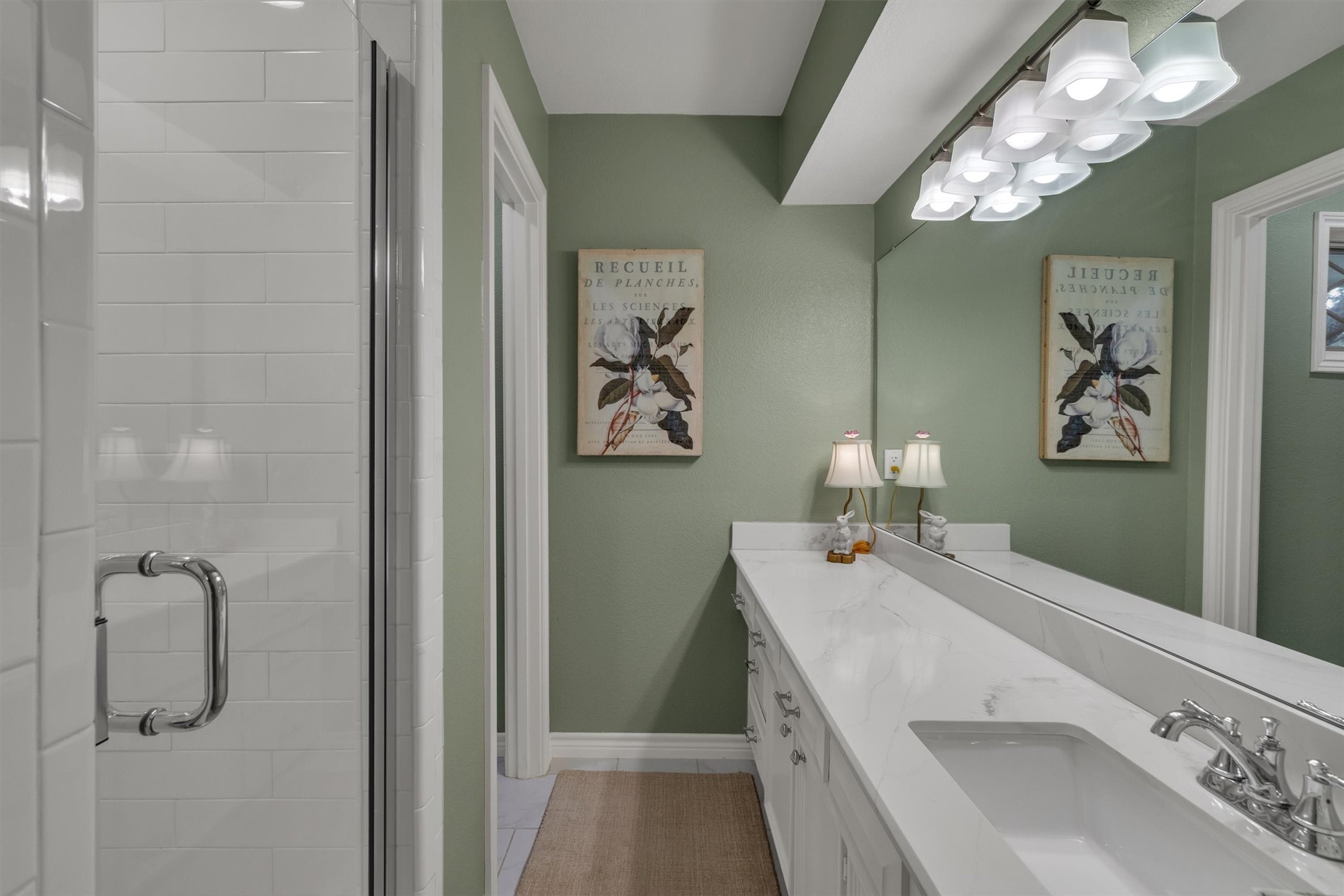 3309 N Echo Trail