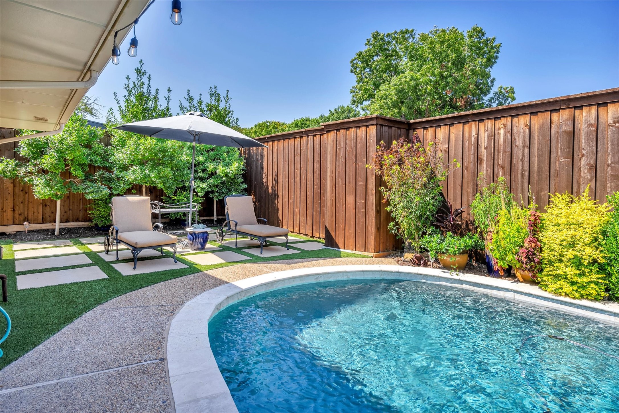 3309 N Echo Trail
