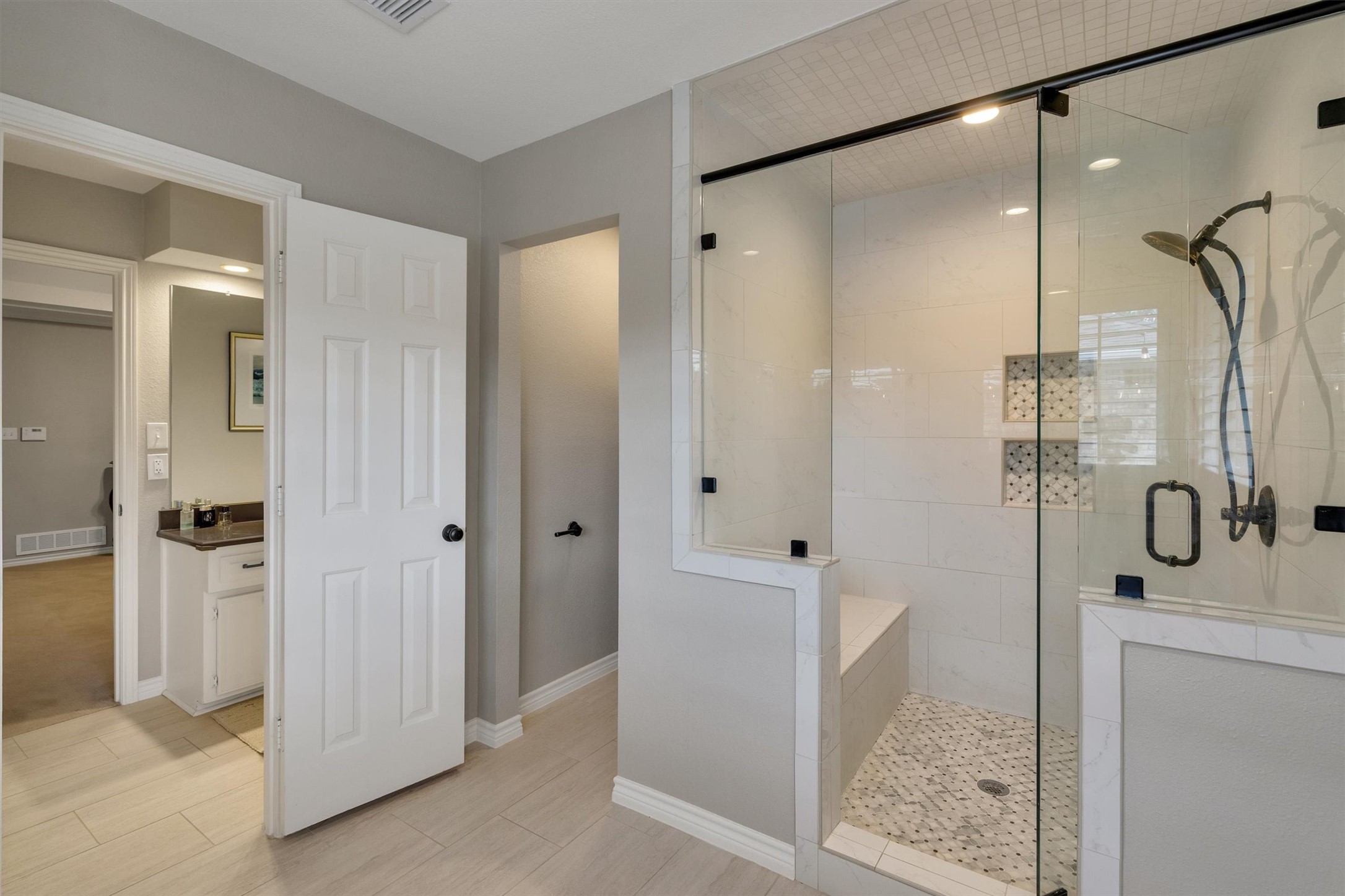 3309 N Echo Trail