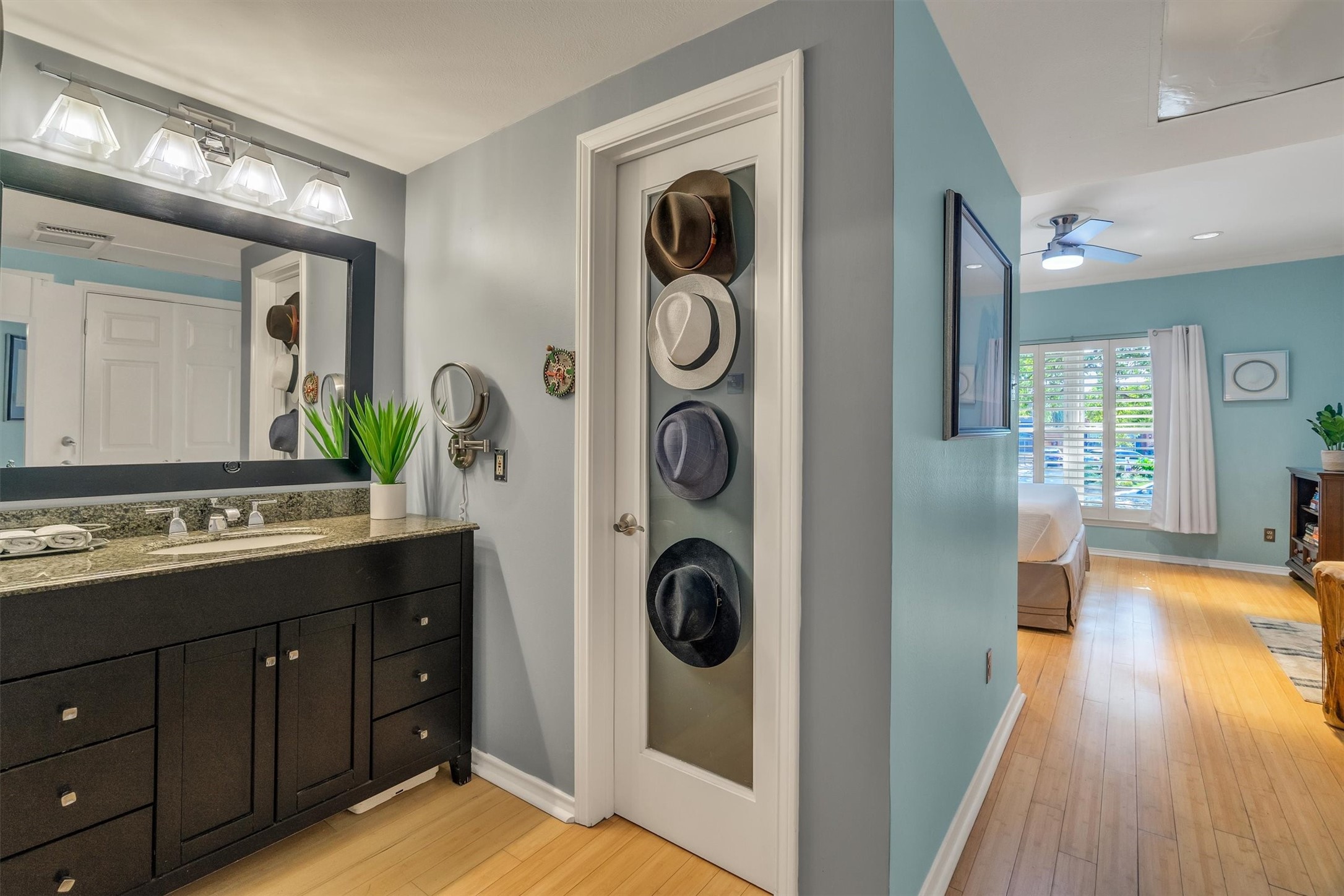 3308 Hawthorne Avenue