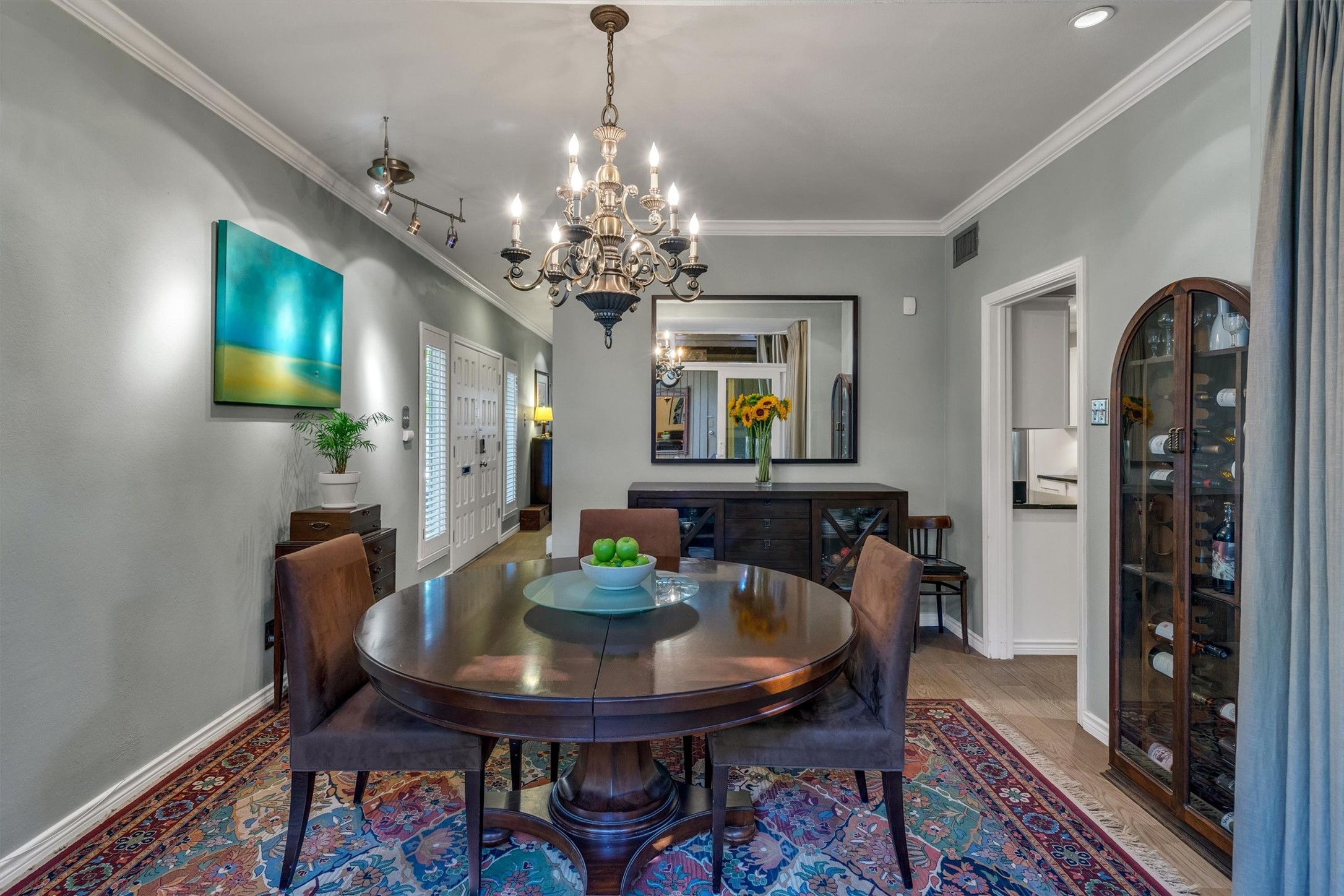 3308 Hawthorne Avenue